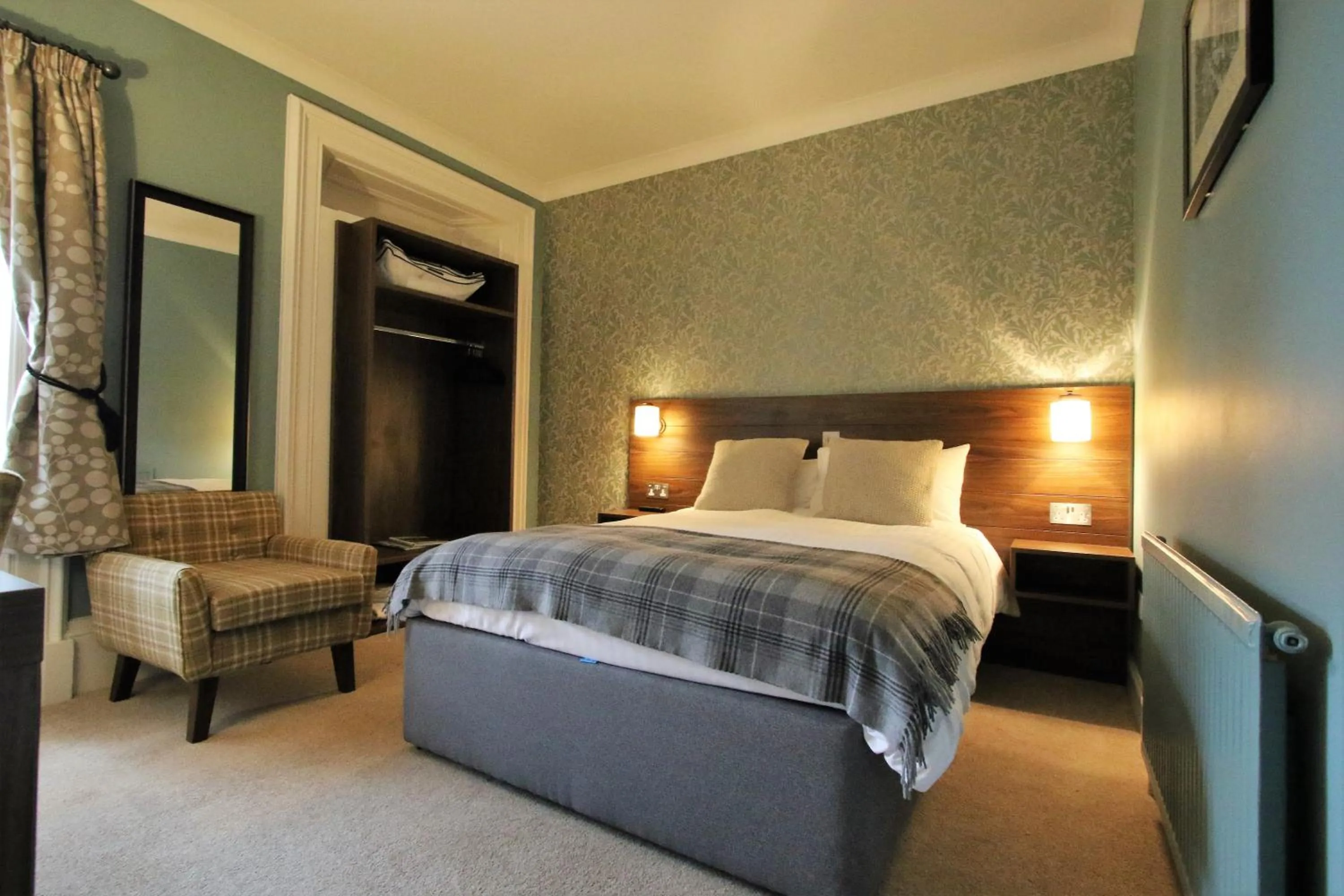 Bed in Corriegarth Hotel