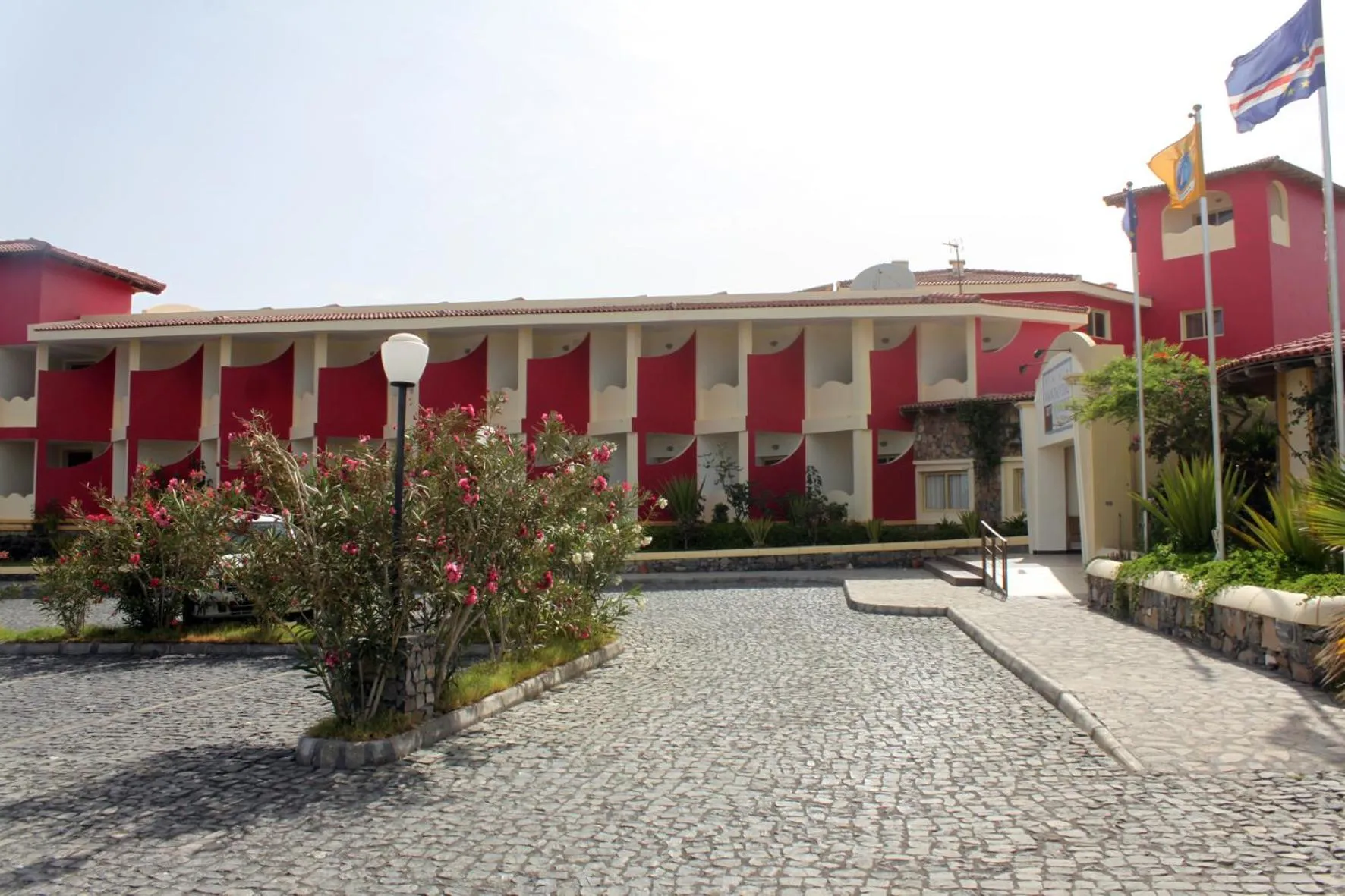 Property building in Hotel Santantao Art Resort