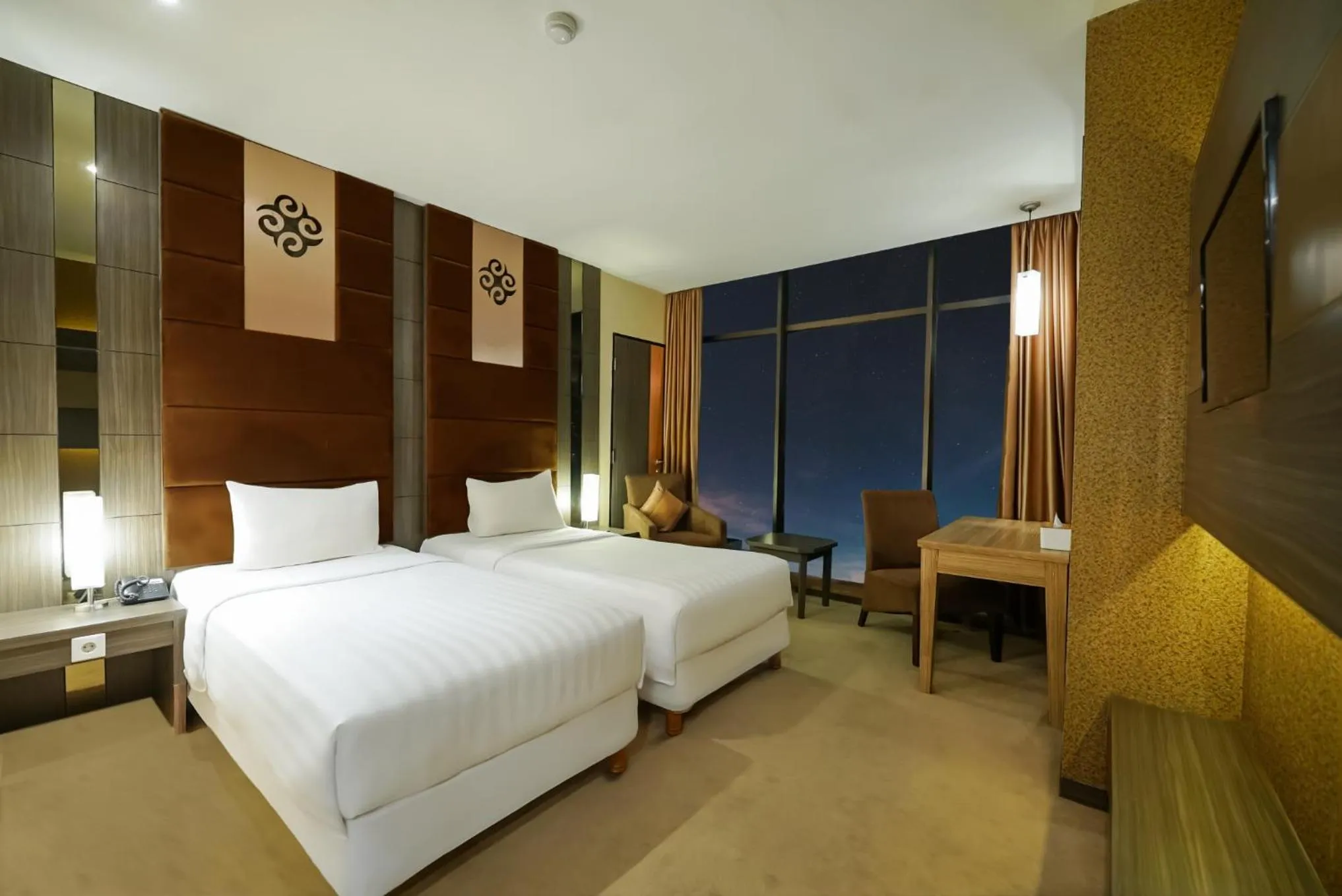 Bedroom, Bed in Grand Tjokro Jakarta