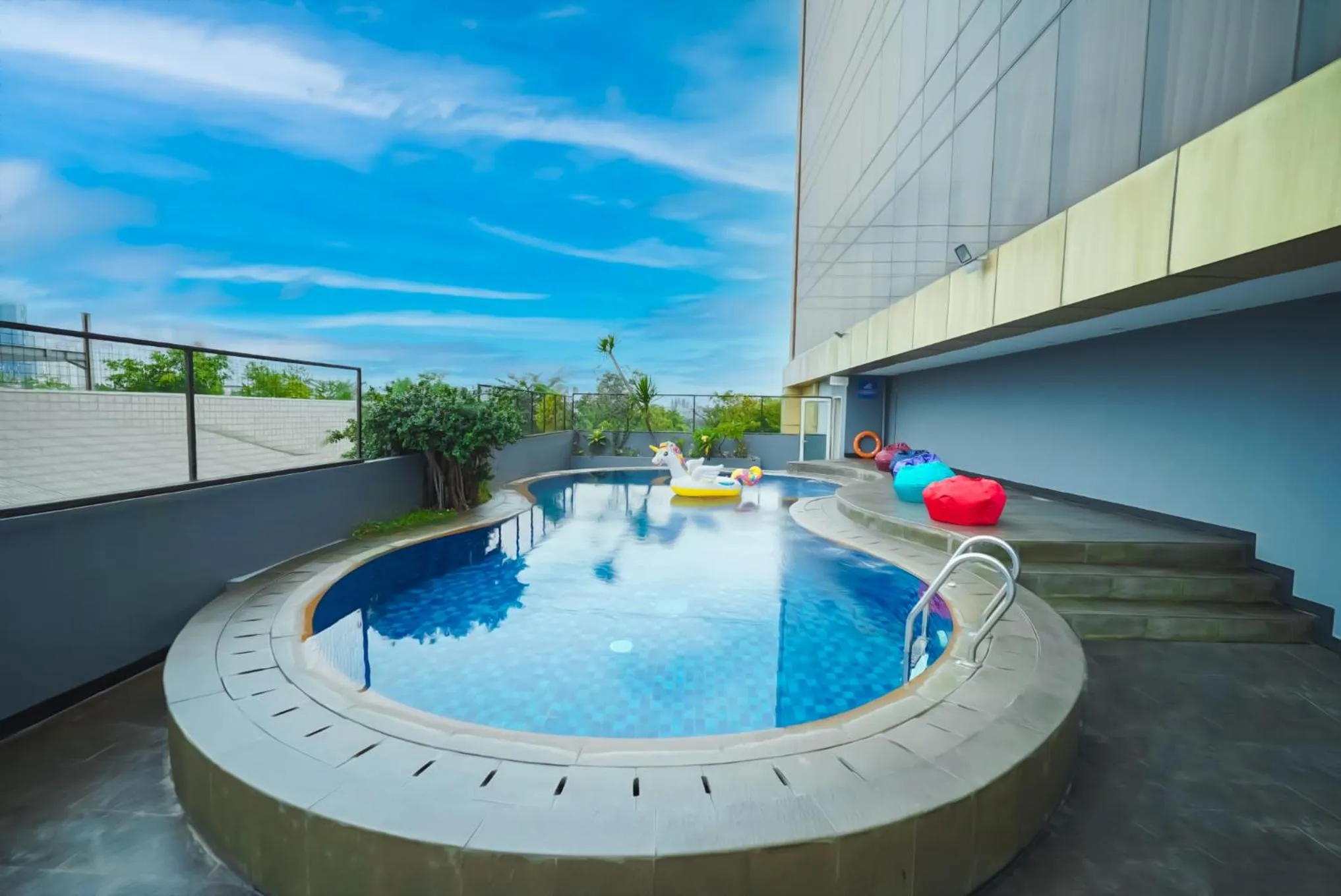 Swimming pool in Grand Tjokro Jakarta