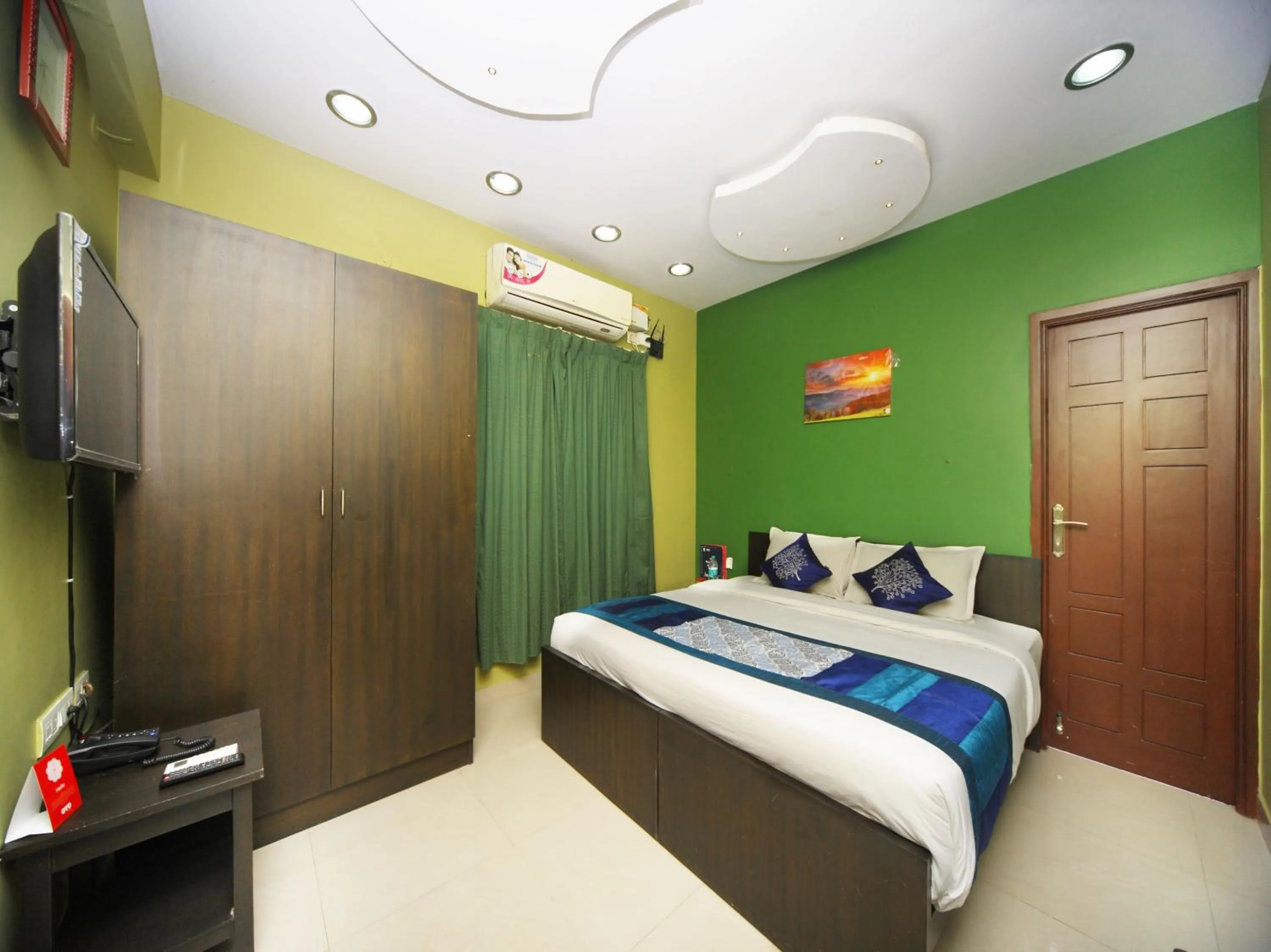 Bedroom, Bed in Max Classic Serviced Apartment