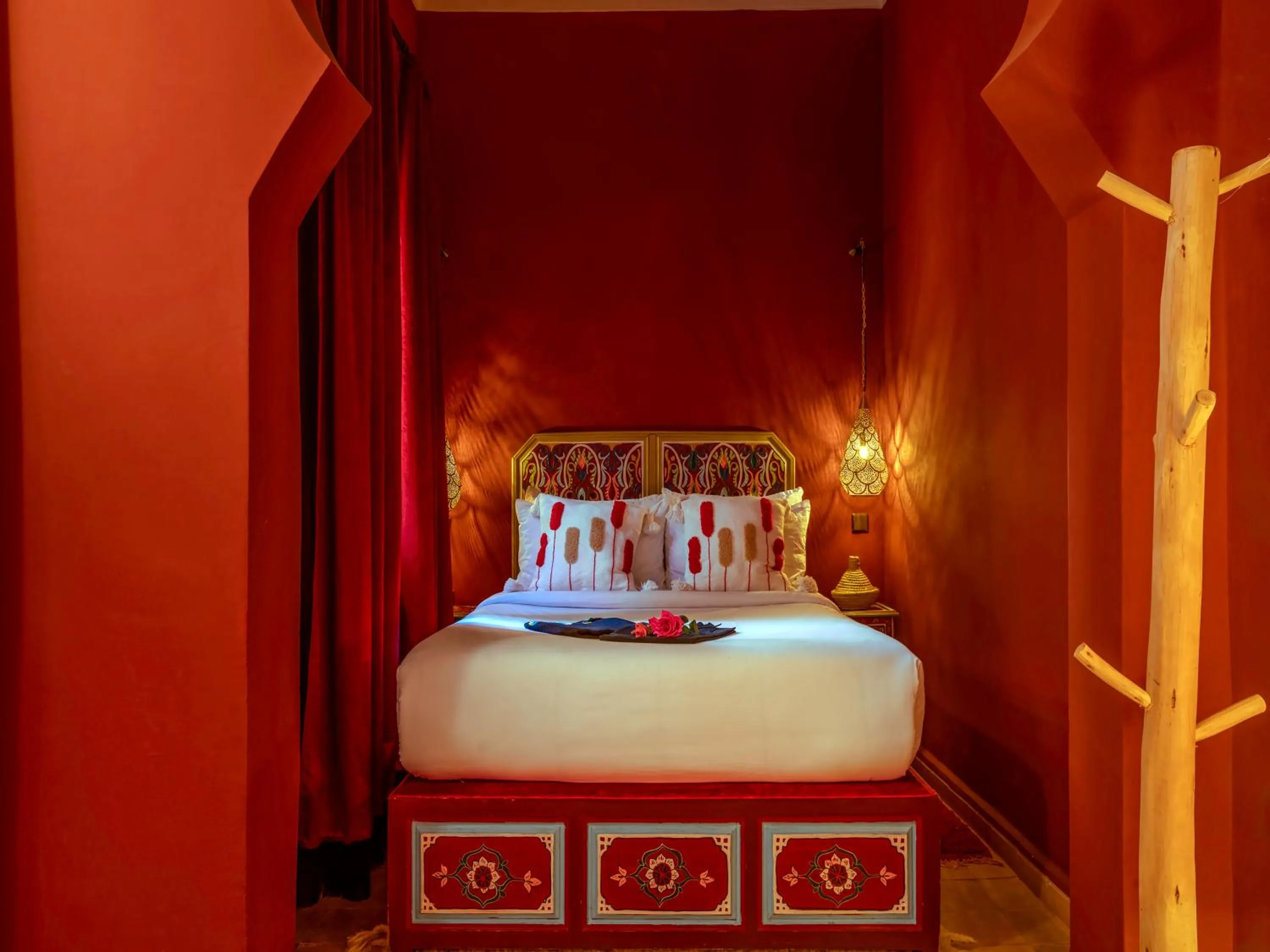 Bed in Riad Irhalne