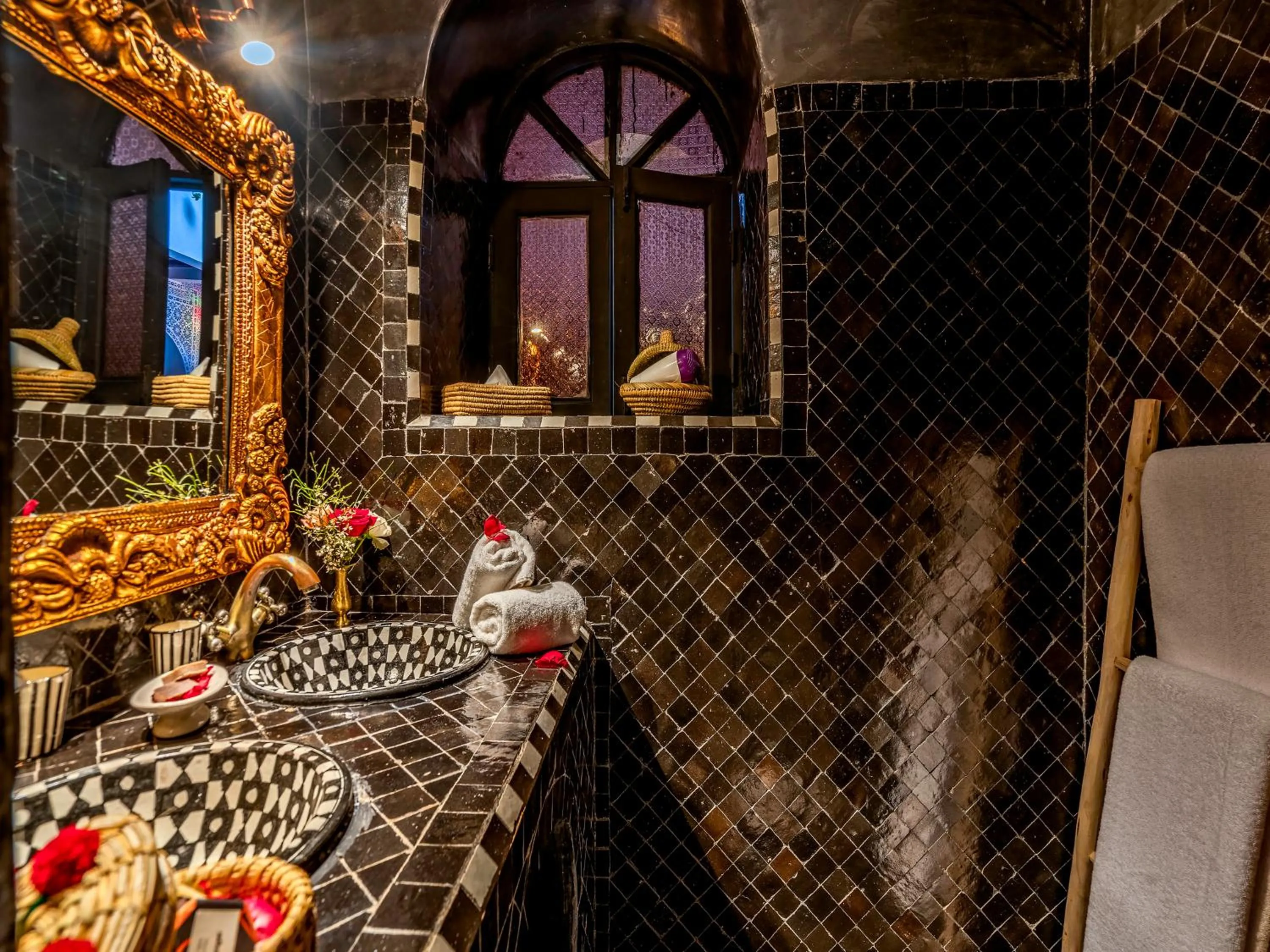 Bathroom in Riad Irhalne