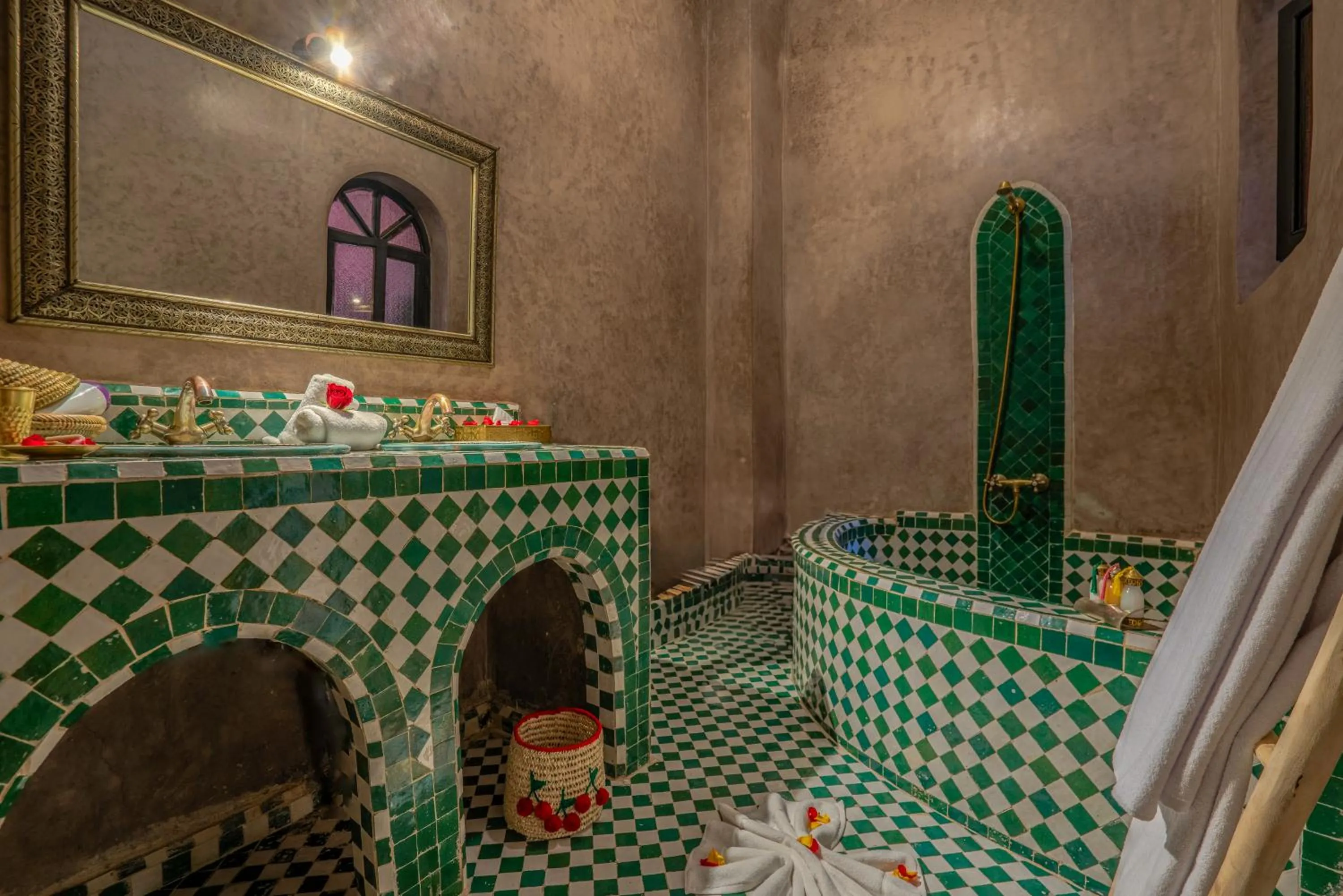 Bathroom in Riad Irhalne