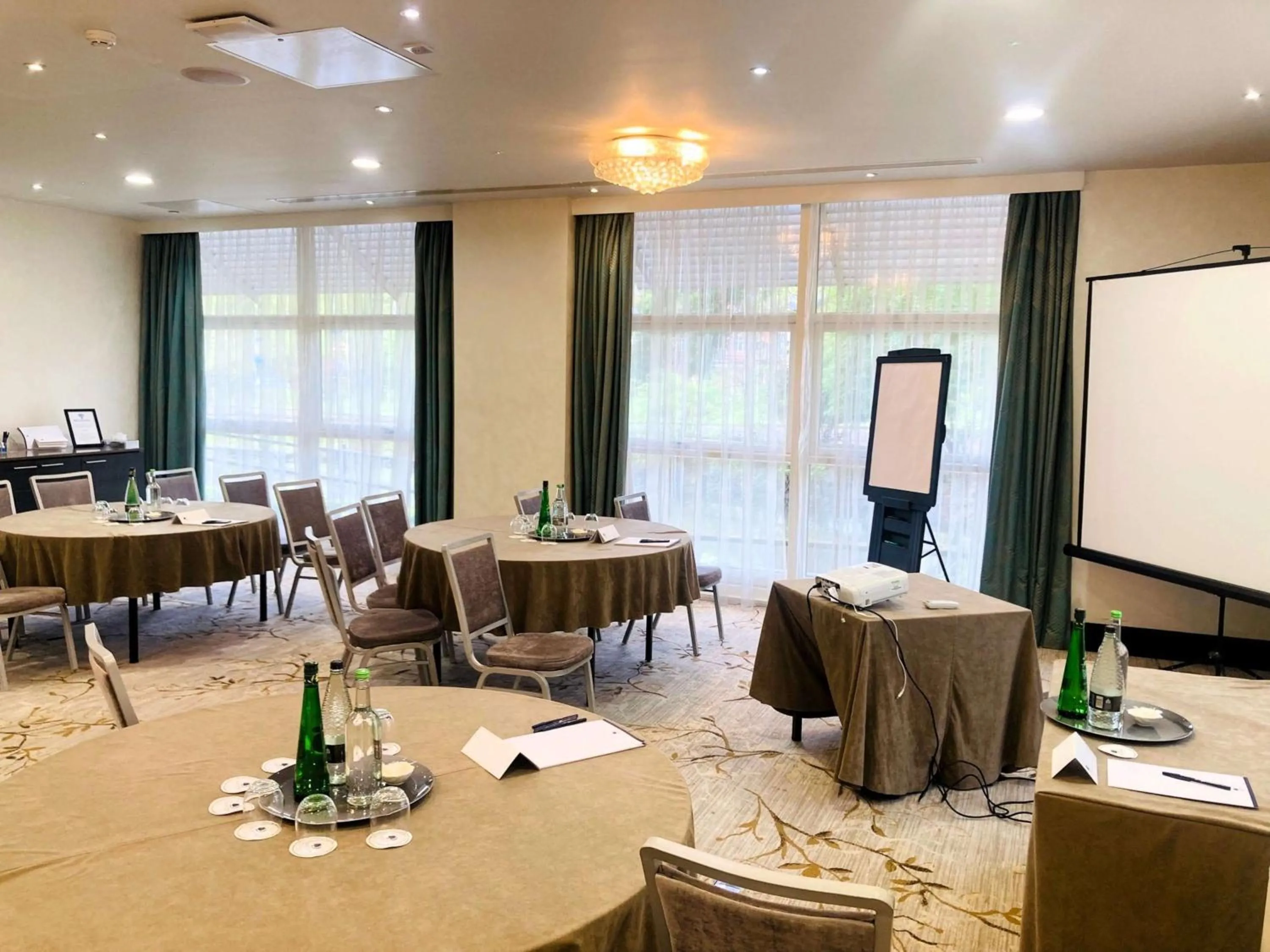 Meeting/conference room in DoubleTree by Hilton Hotel Nottingham - Gateway