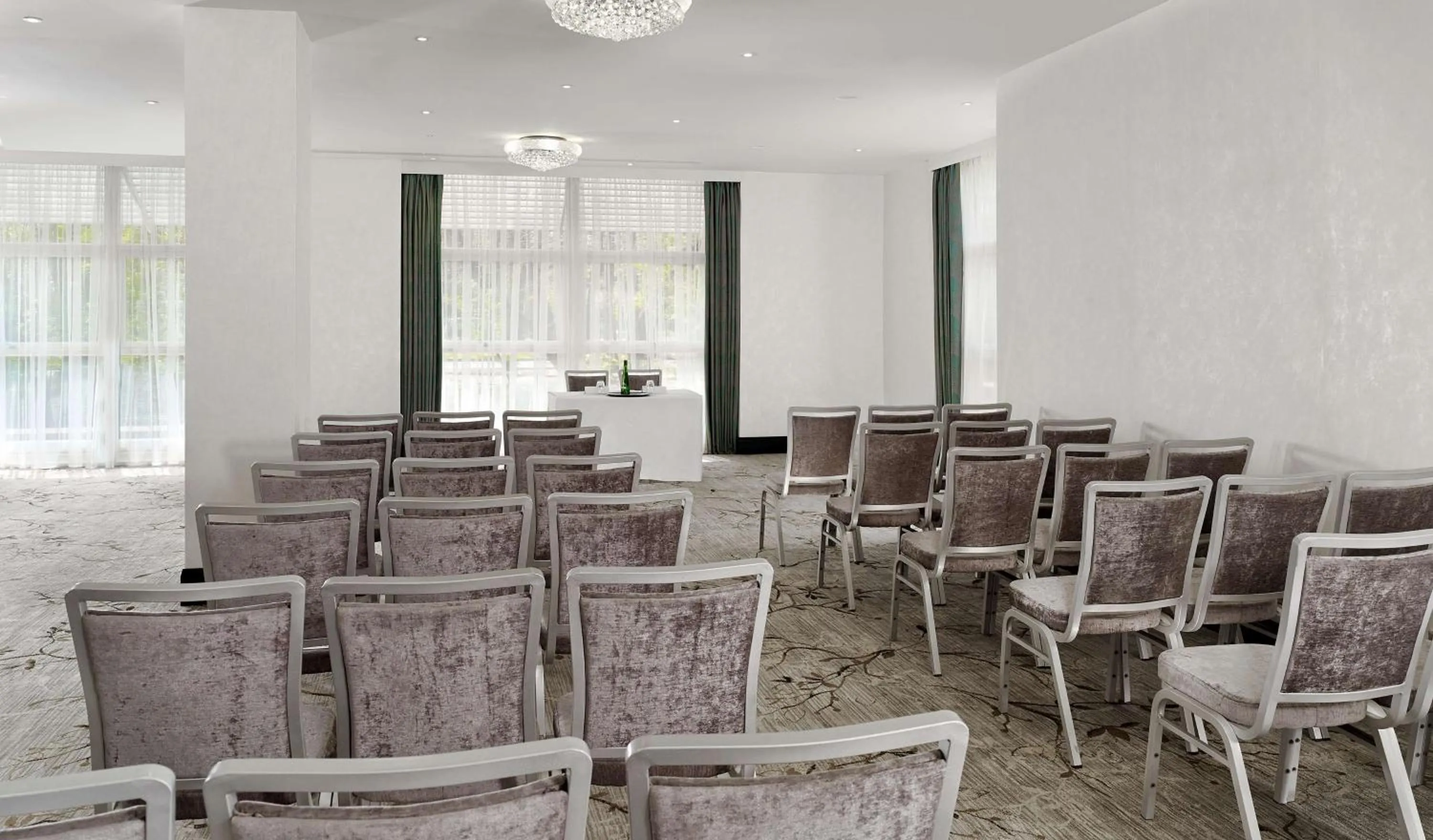 Meeting/conference room in DoubleTree by Hilton Hotel Nottingham - Gateway