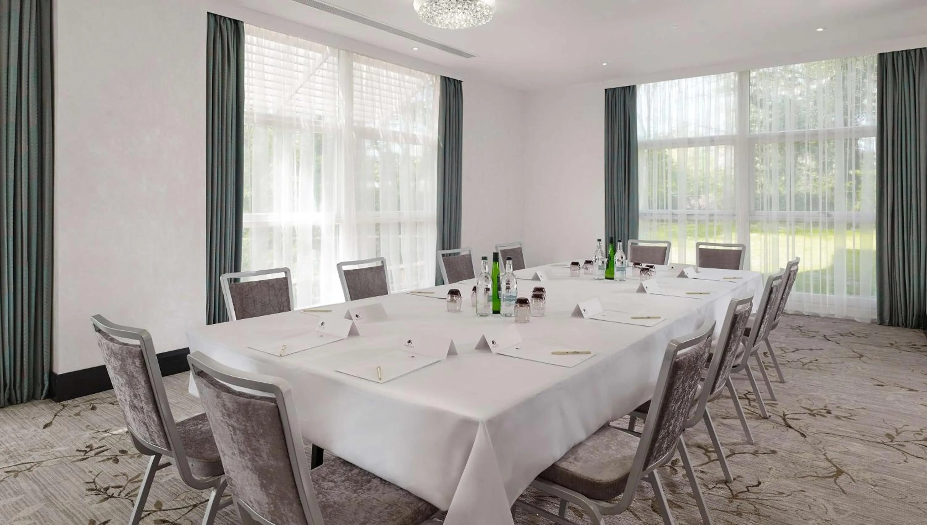 Meeting/conference room in DoubleTree by Hilton Hotel Nottingham - Gateway