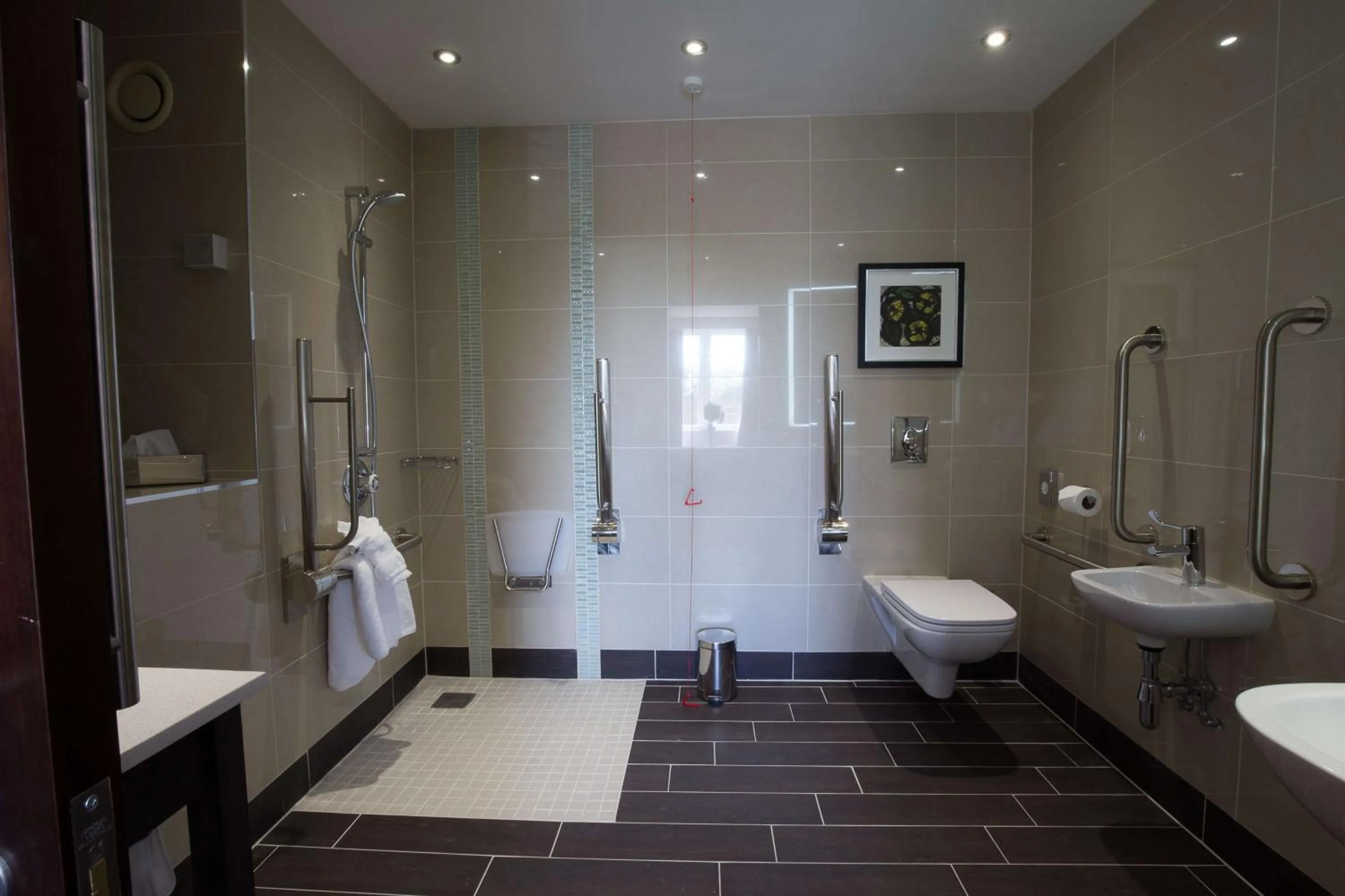 Bathroom in DoubleTree by Hilton Hotel Nottingham - Gateway
