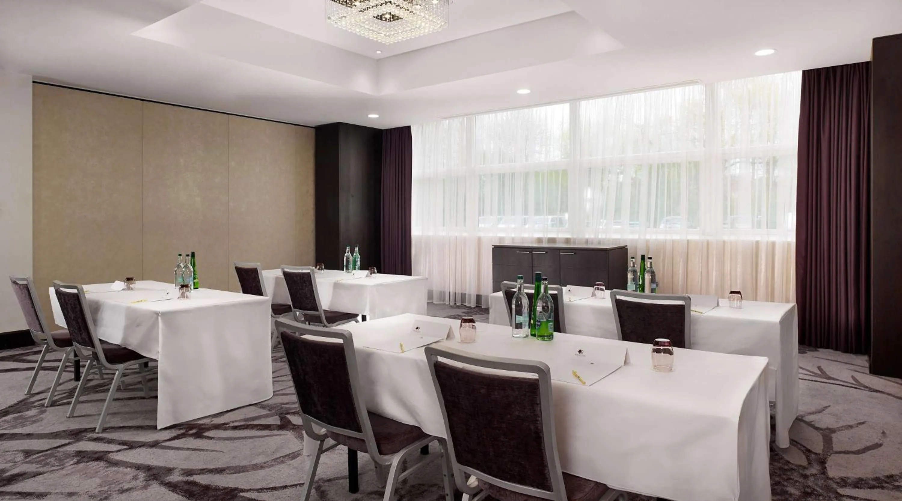 Meeting/conference room in DoubleTree by Hilton Hotel Nottingham - Gateway