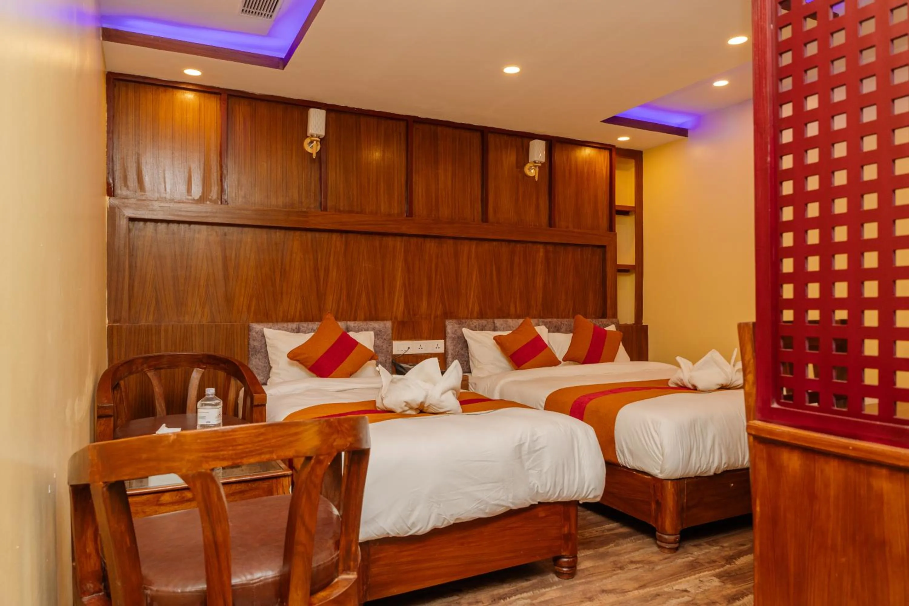 Bedroom, Bed in Hotel Royal Airport