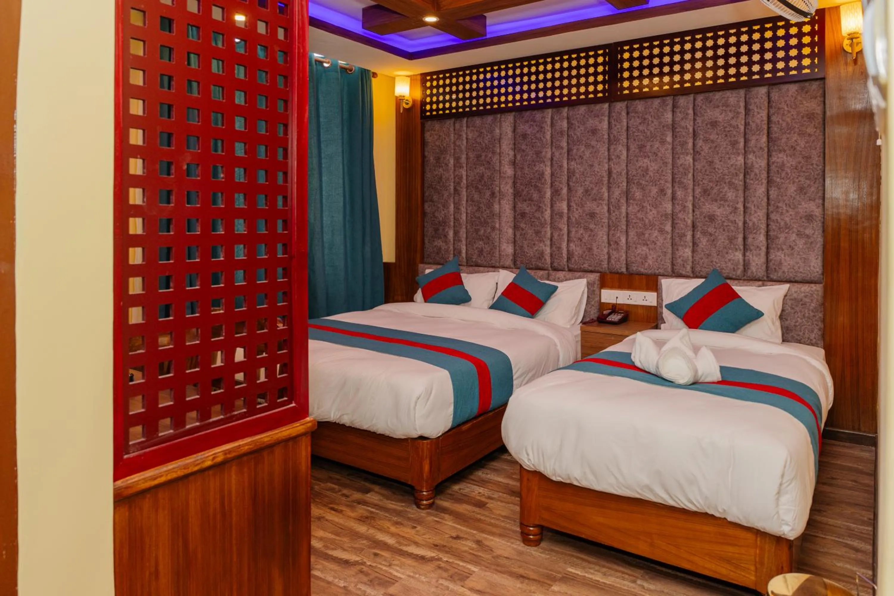 Bedroom, Bed in Hotel Royal Airport