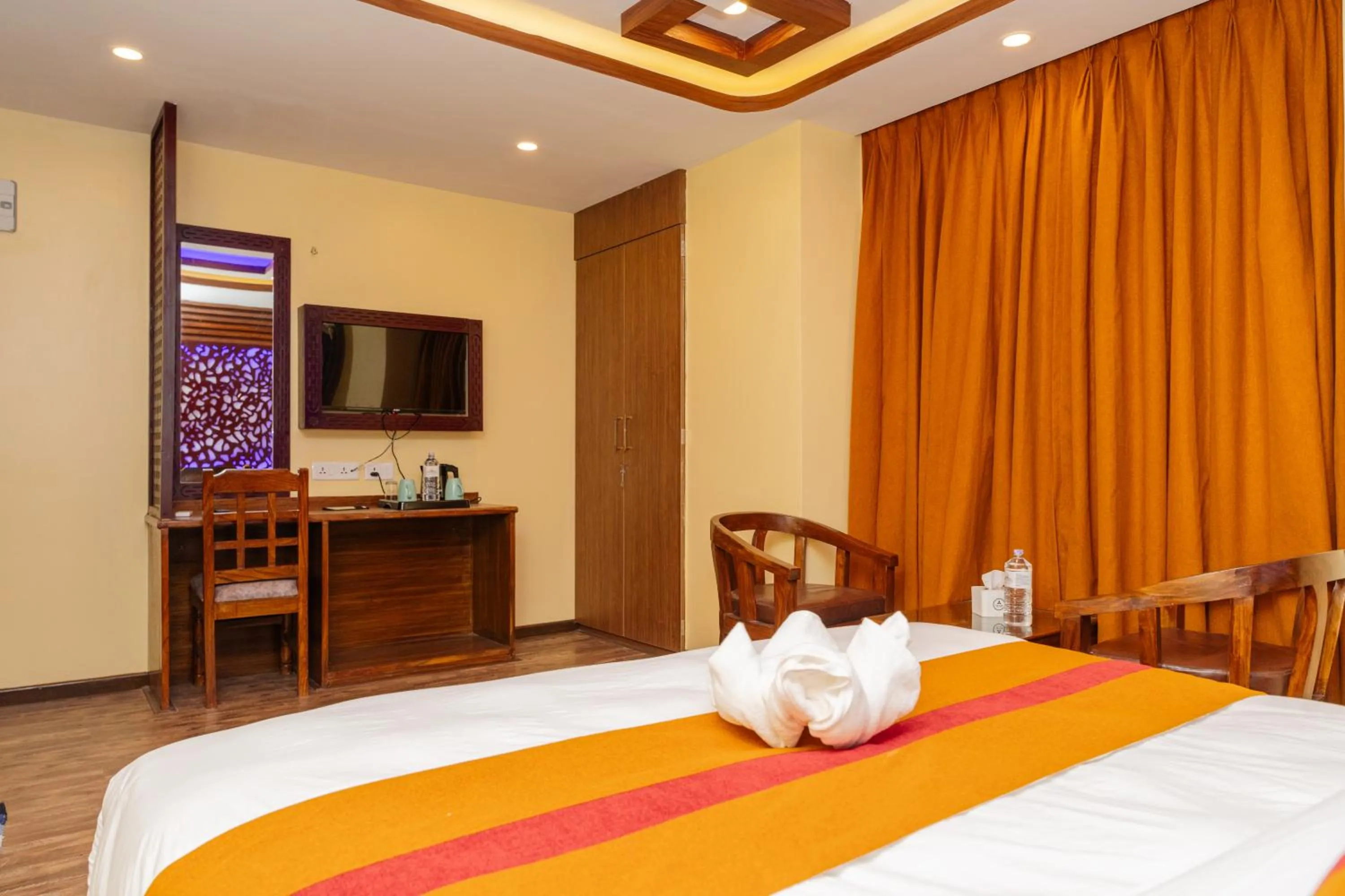 Bedroom, Bed in Hotel Royal Airport