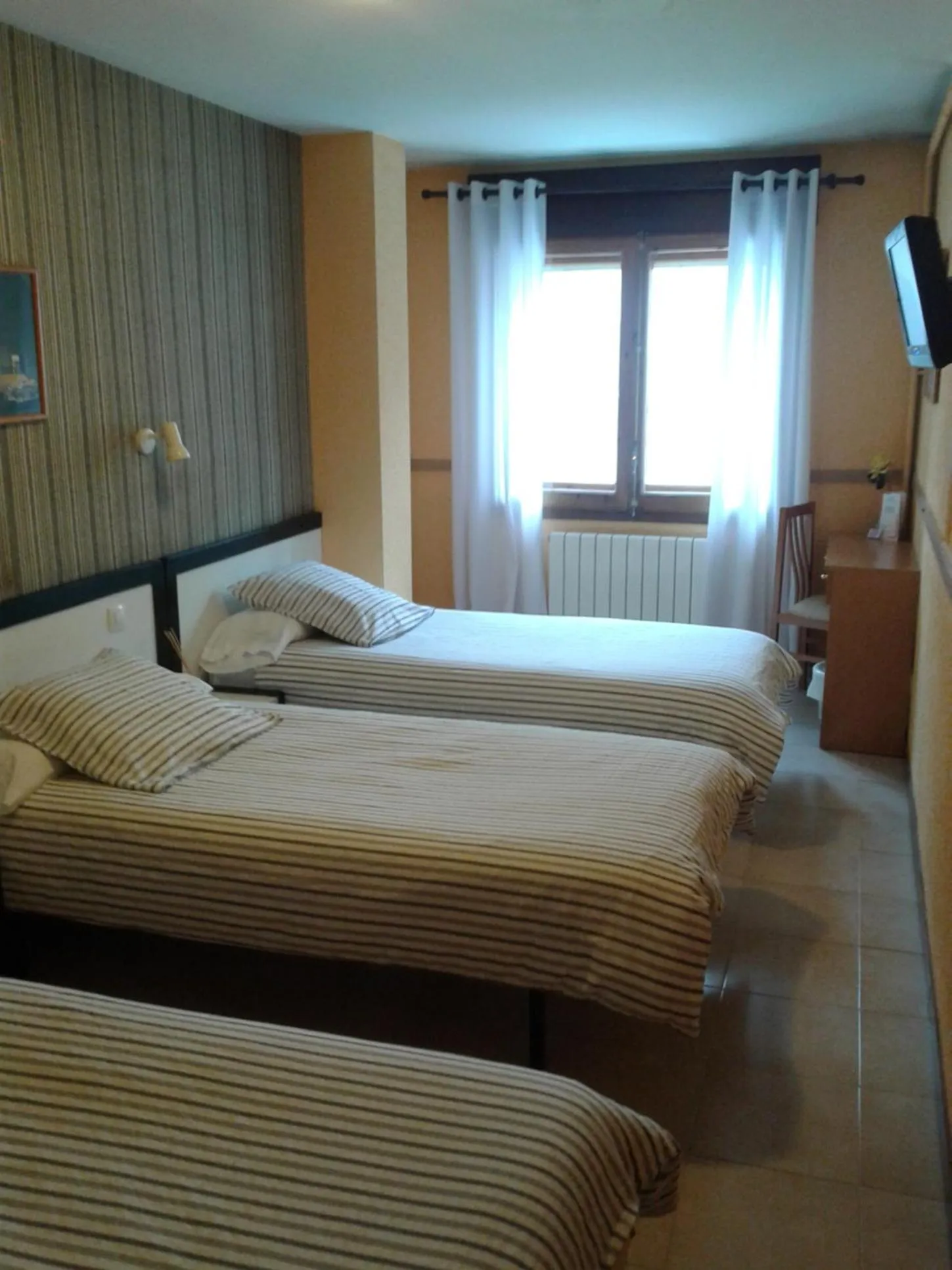 Photo of the whole room, Bed in Hotel Copacabana