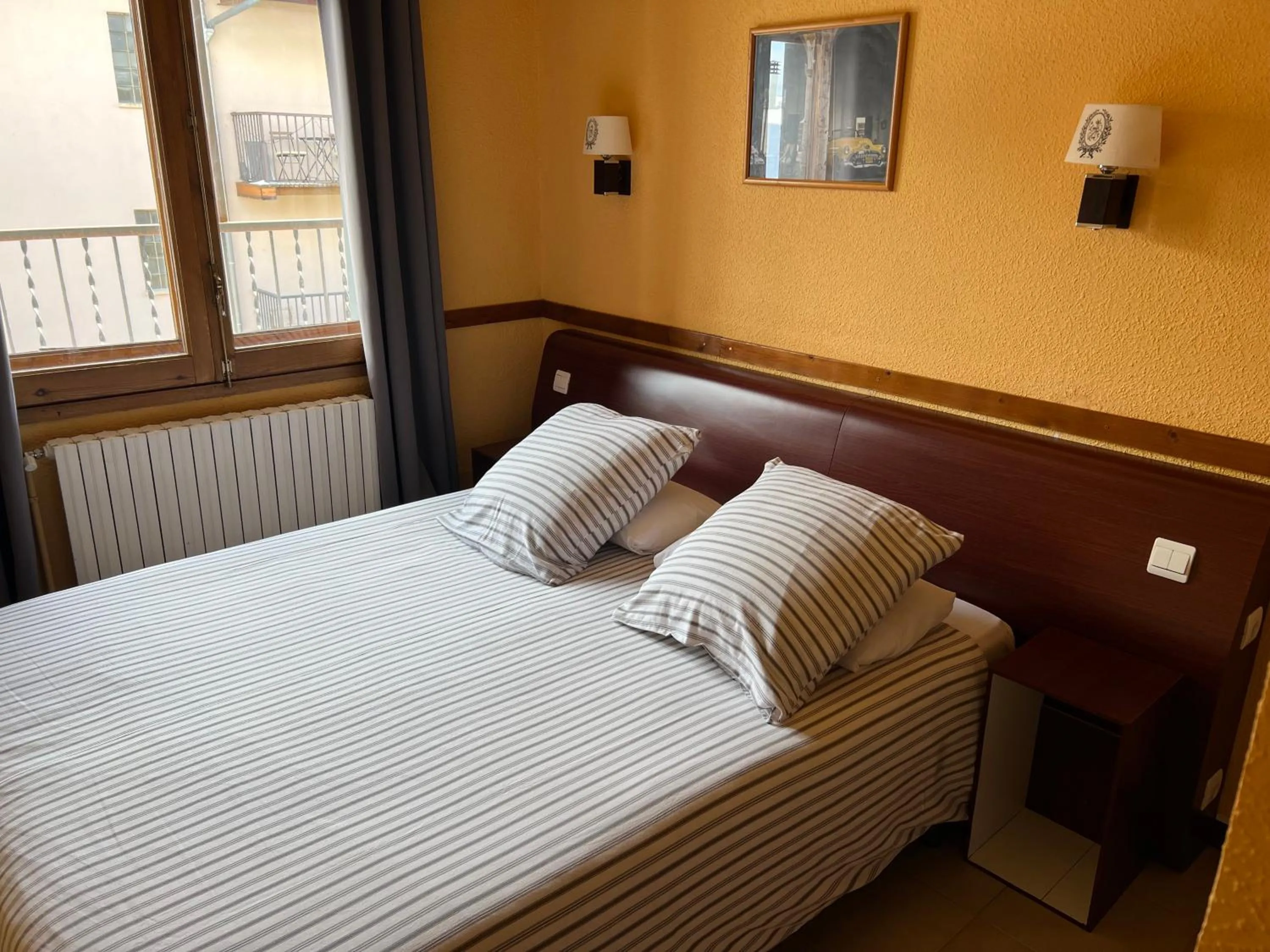 Bed in Hotel Copacabana