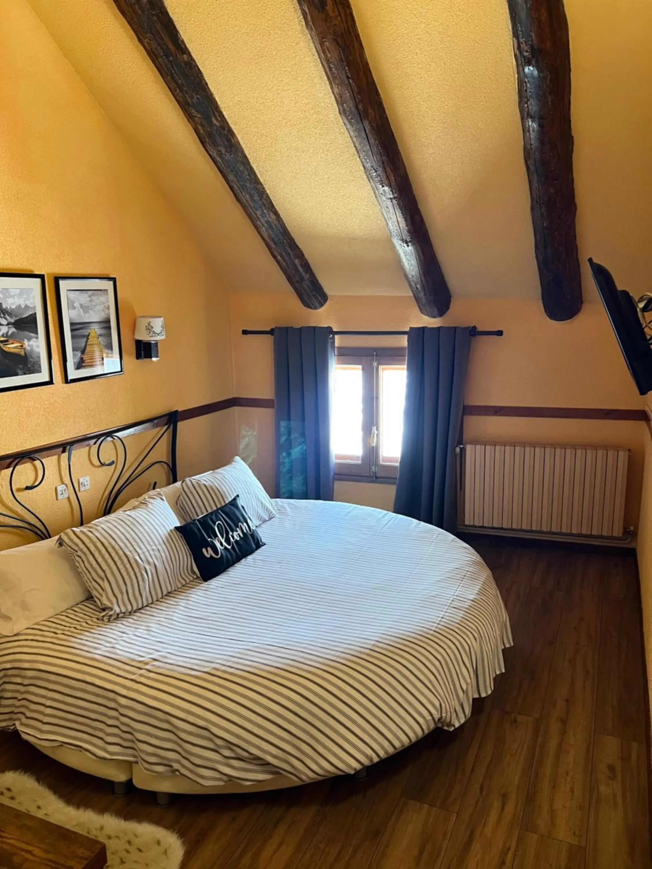 Photo of the whole room, Bed in Hotel Copacabana