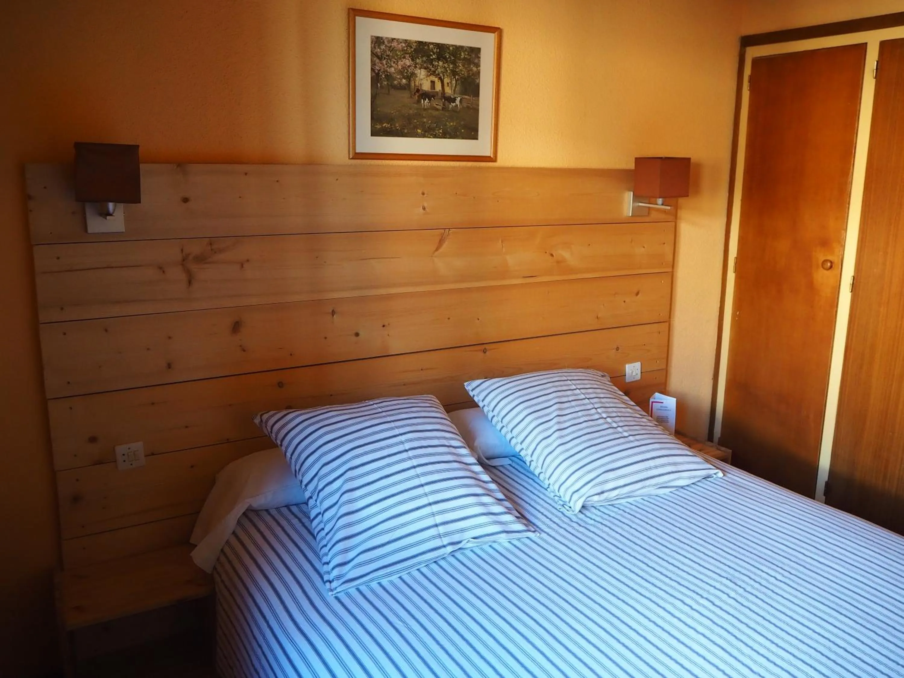 Decorative detail, Bed in Hotel Copacabana
