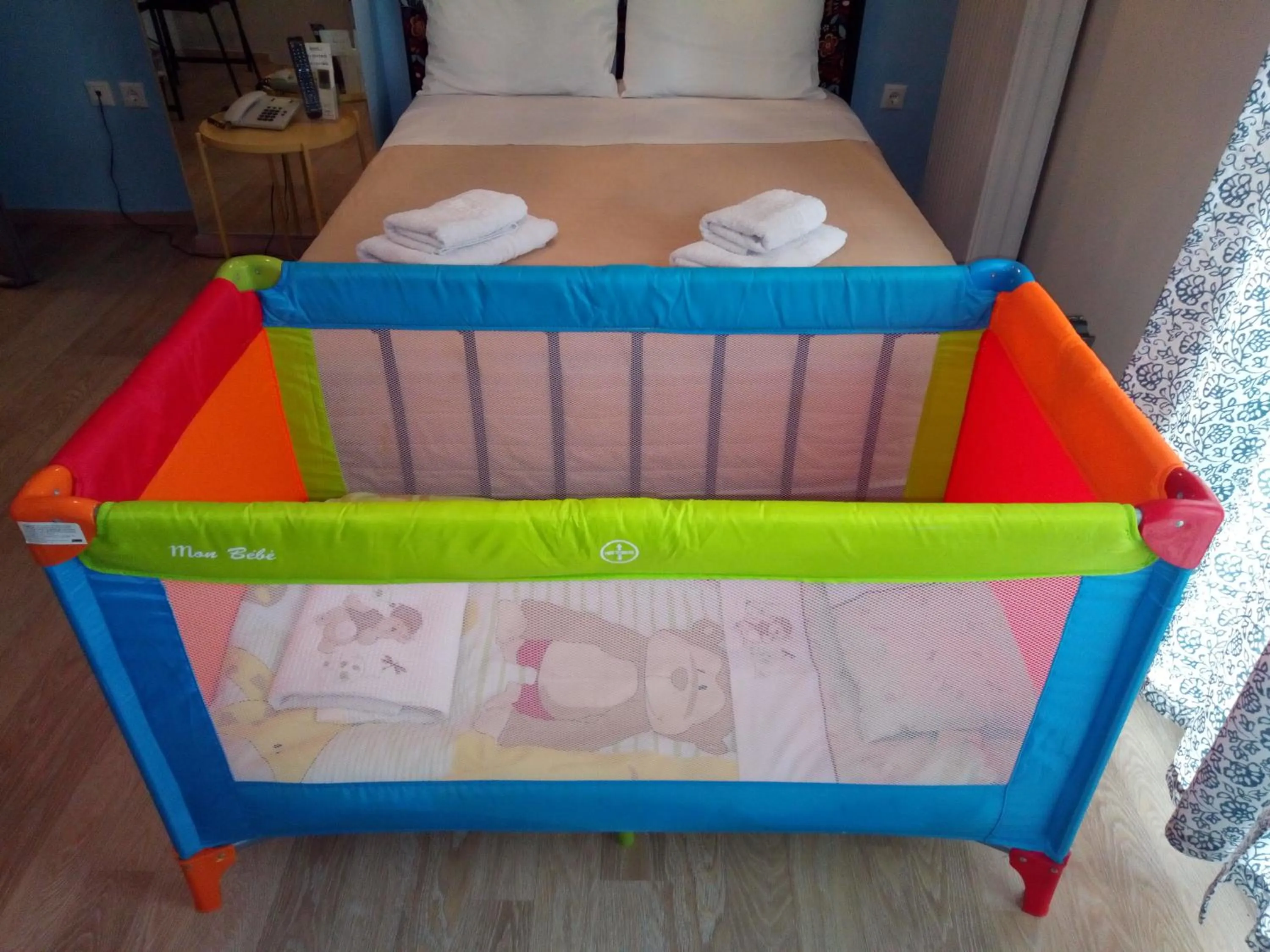 cot, Bed in Zappion Hotel