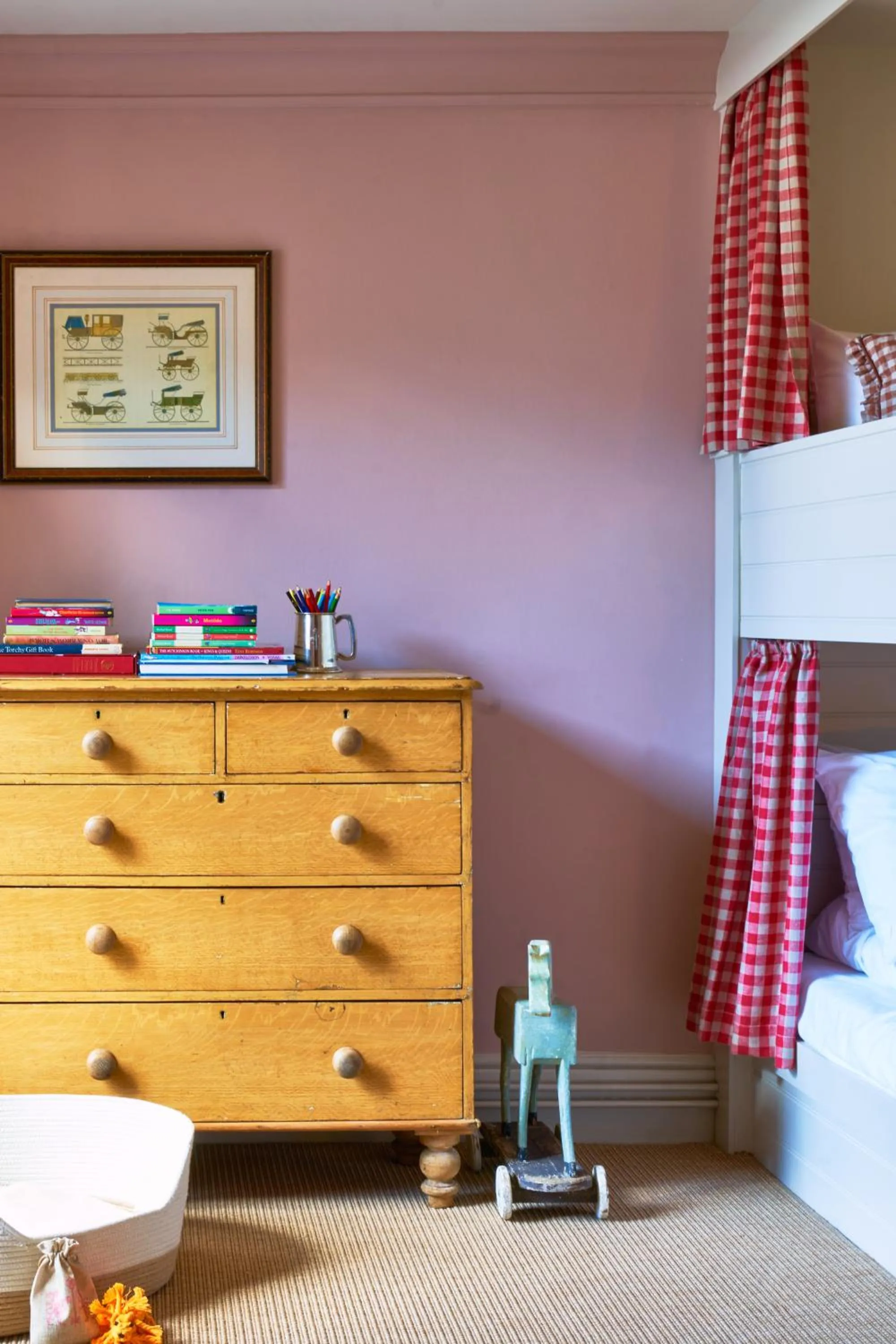 bunk bed, Bed in The Mitre, Hampton Court