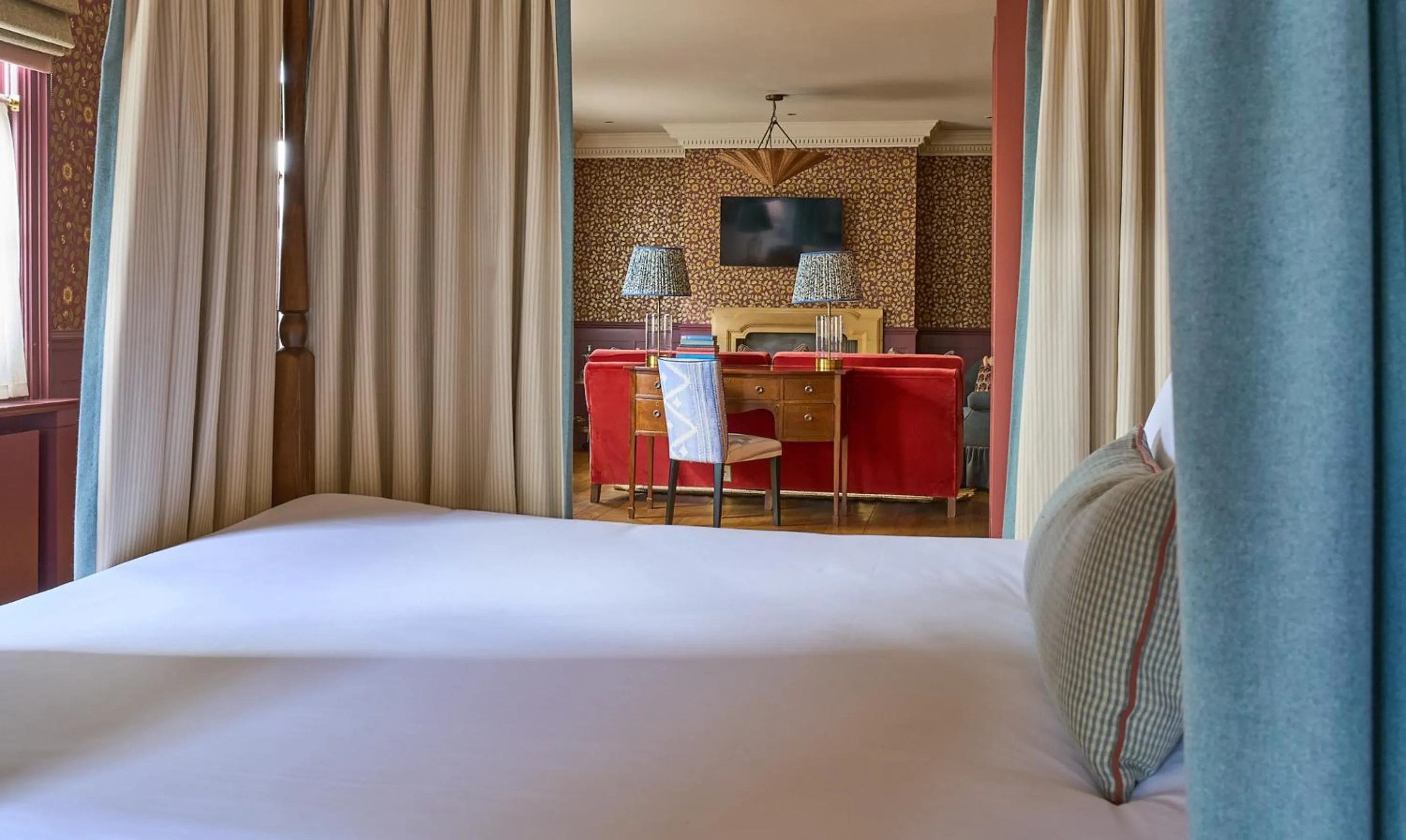 Bedroom, Bed in The Mitre, Hampton Court