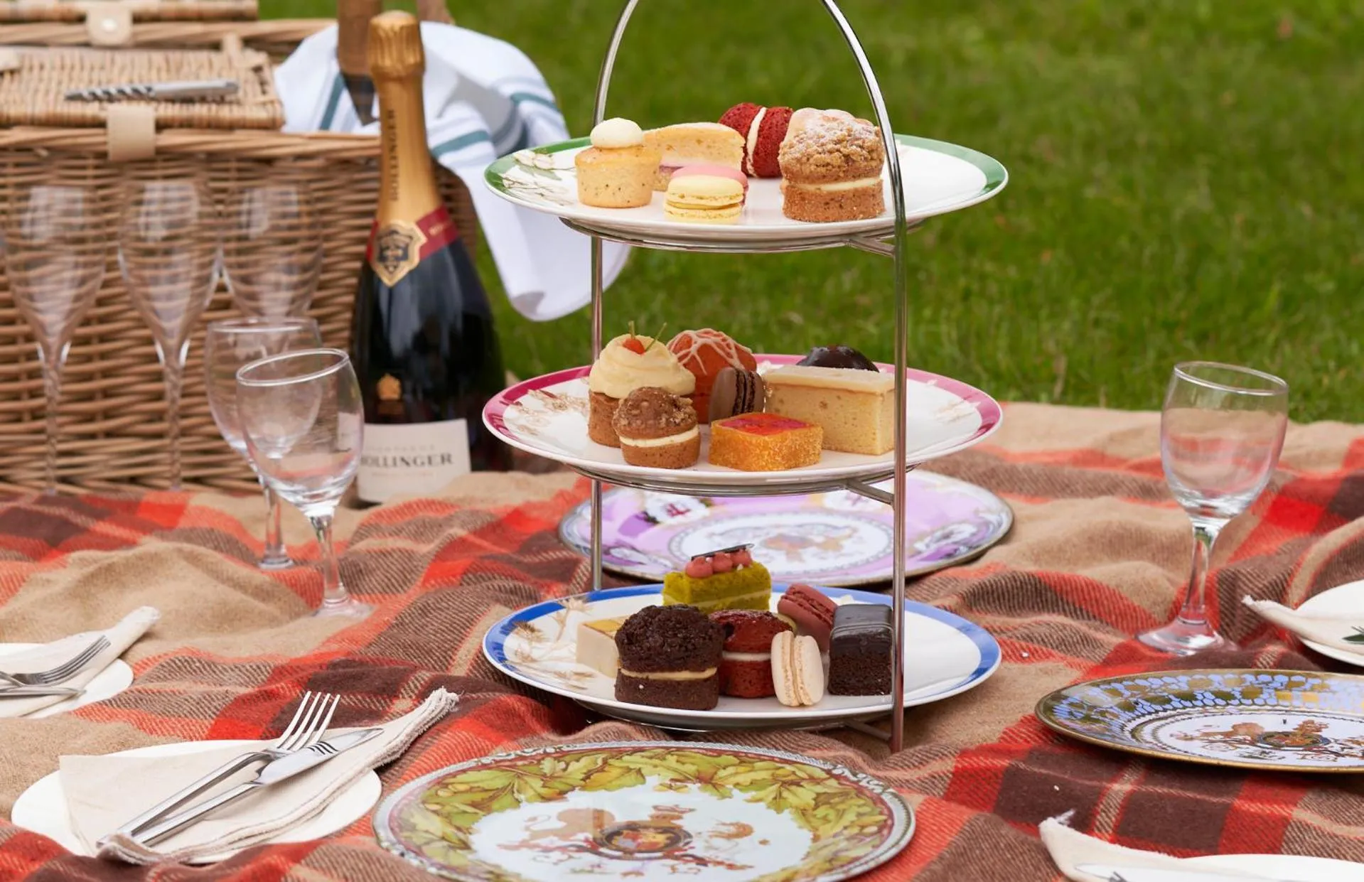 Food and drinks in The Mitre, Hampton Court