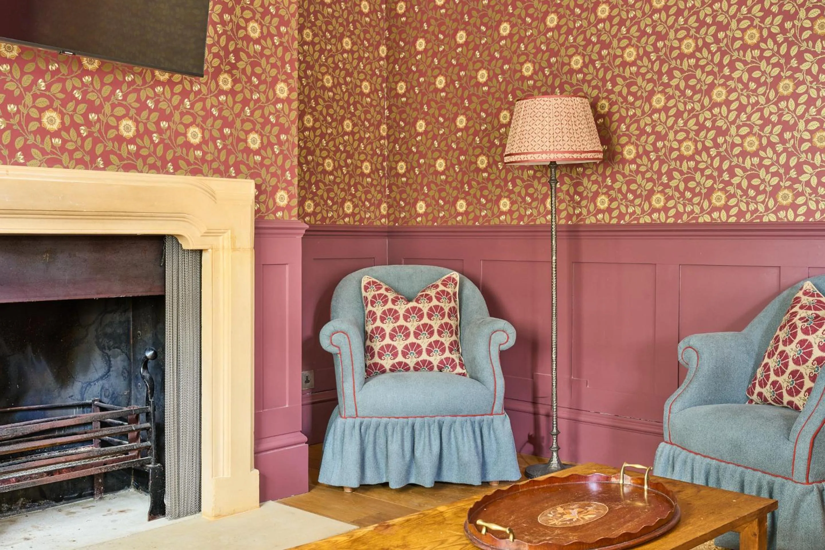 Living room in The Mitre, Hampton Court