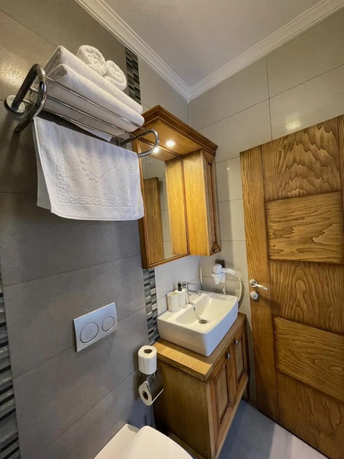 Bathroom in Veziroğlu Apart