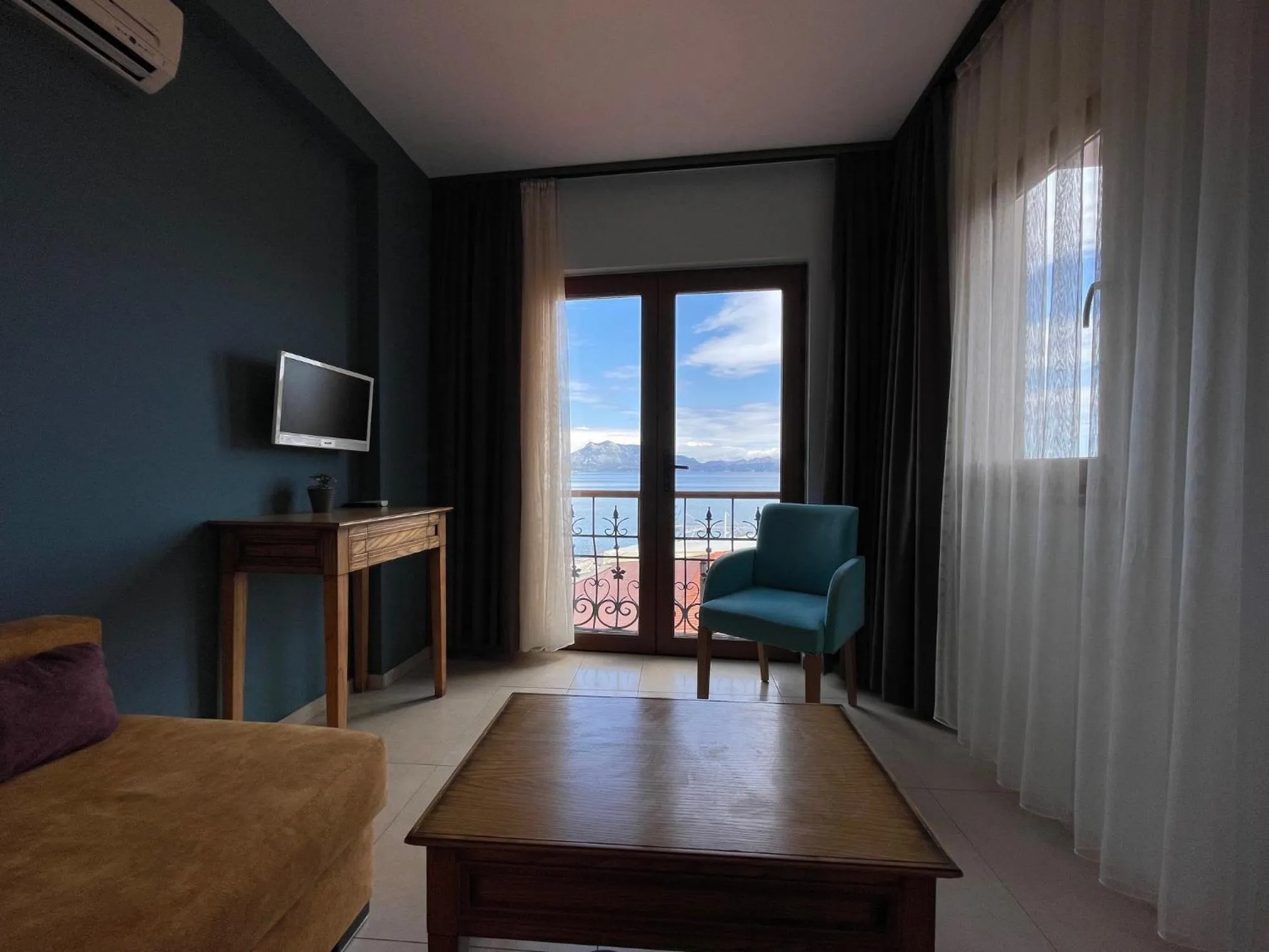 TV and multimedia in Veziroğlu Apart