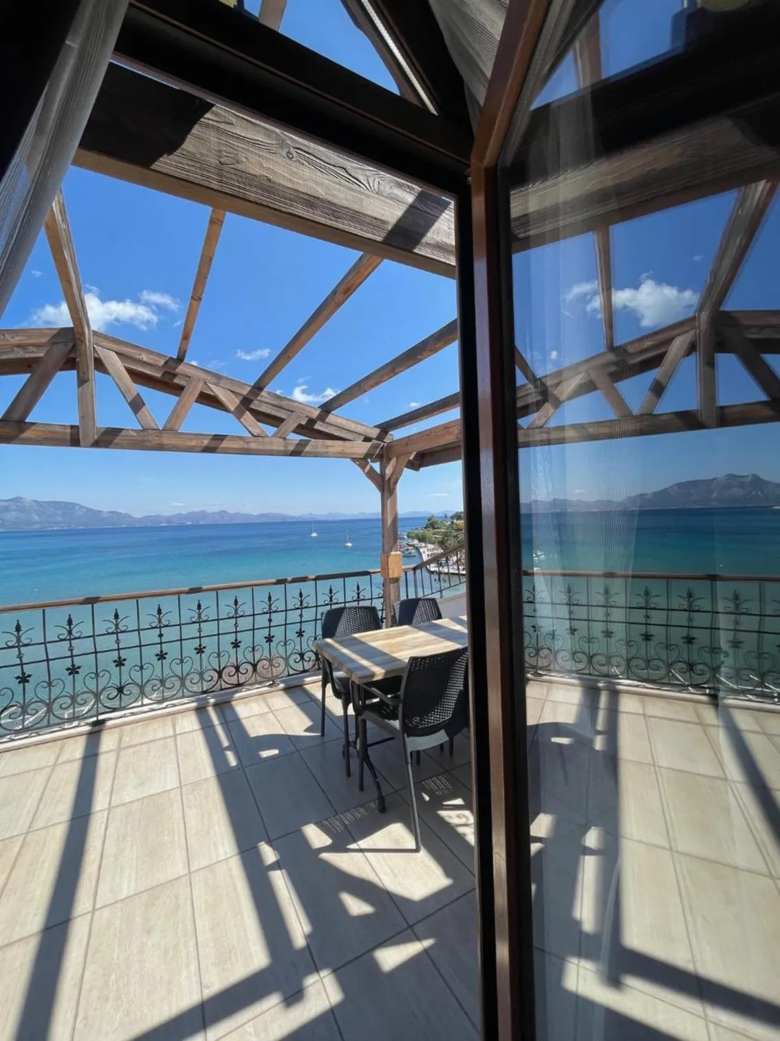 Patio in Veziroğlu Apart