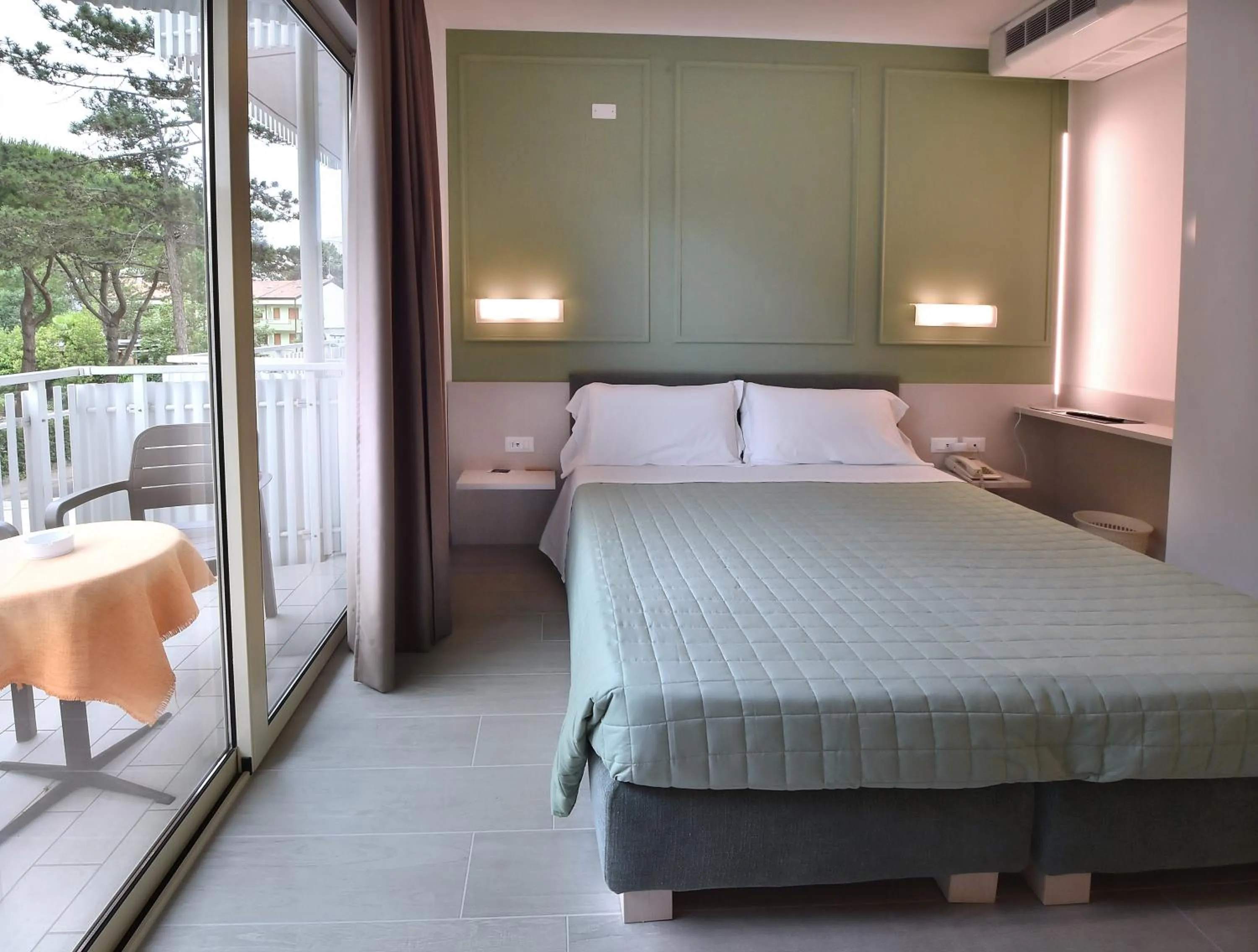 Bed in Hotel Meublè Nazionale