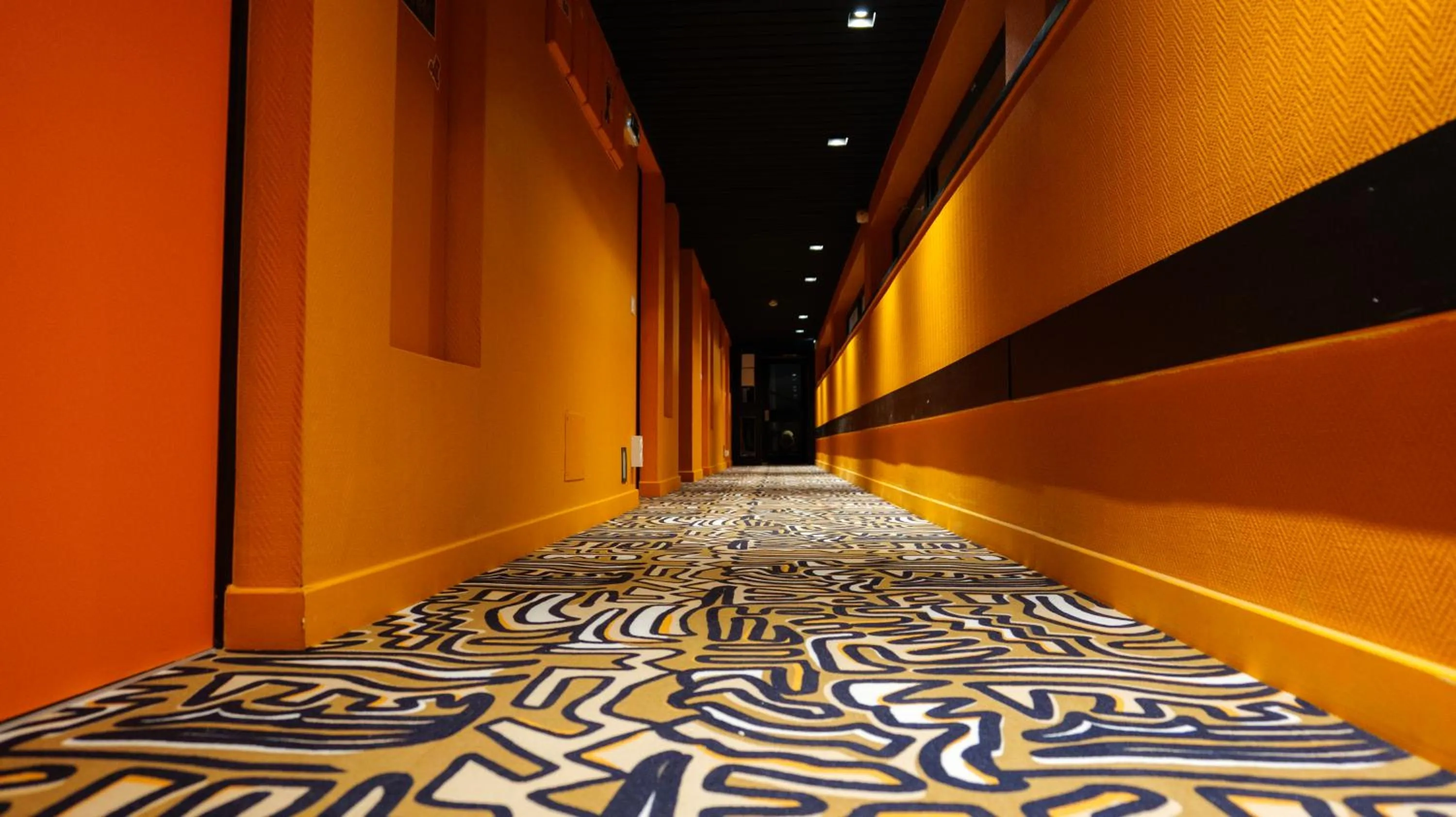 Property building in HYP'Hotel