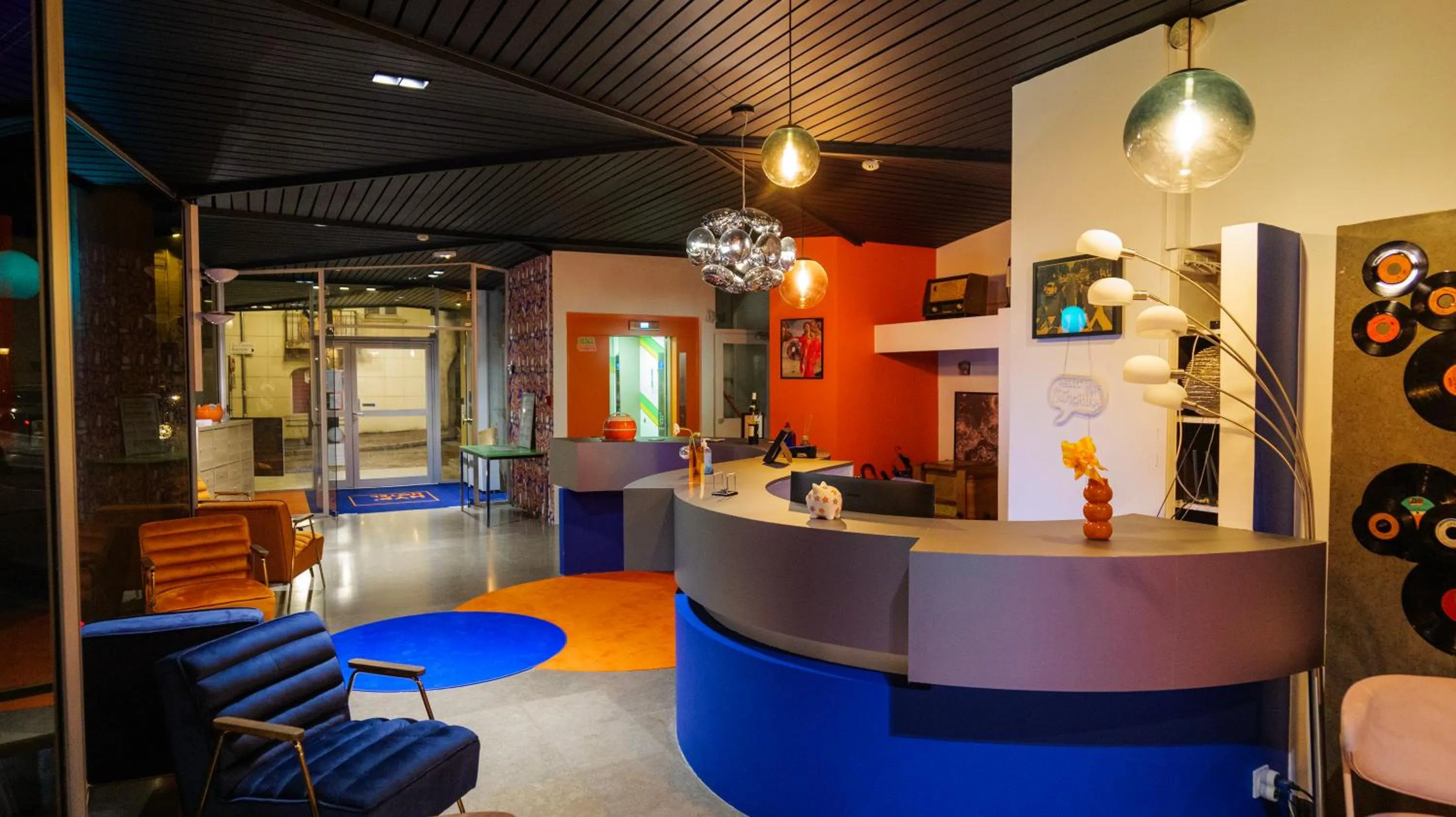 On-site shops in HYP'Hotel