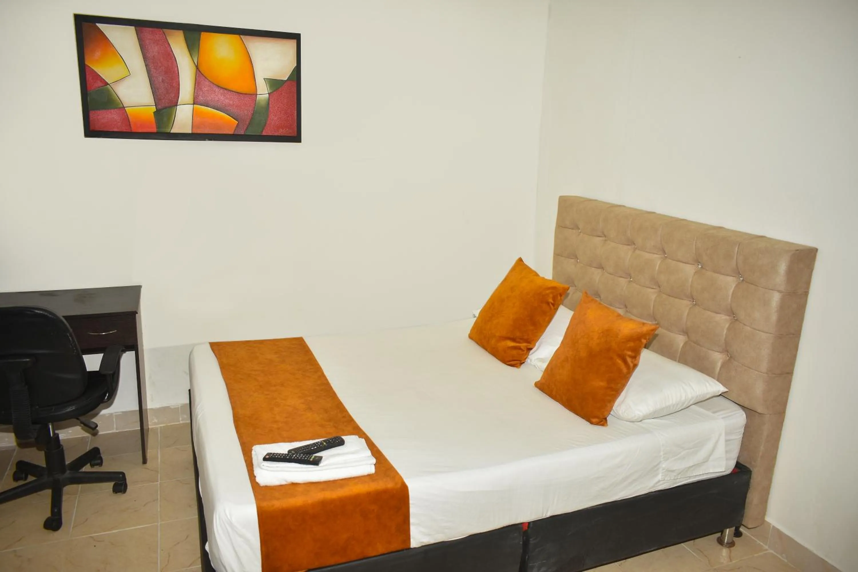 Double Room with Private Bathroom - single occupancy in Hotel Flamante Bulevar