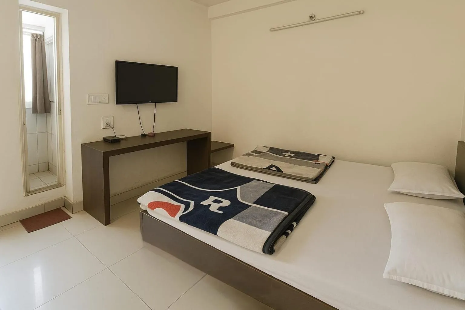 Bed in Hotel Crown Plaza