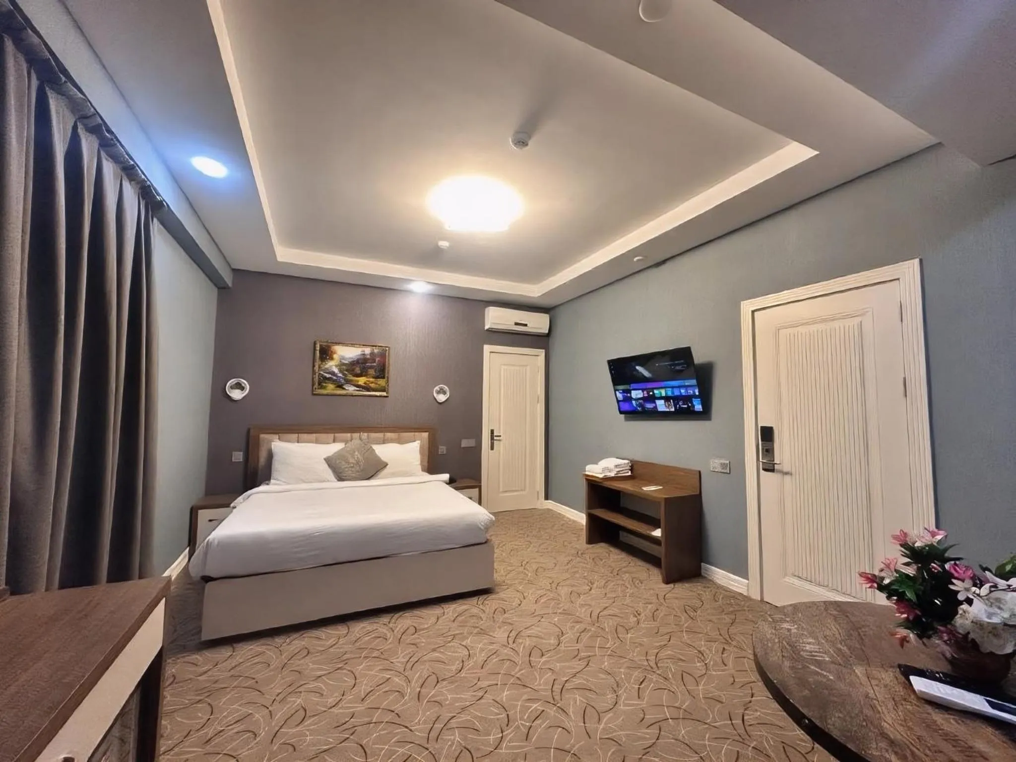 Bed in Royal Meridien Hotel