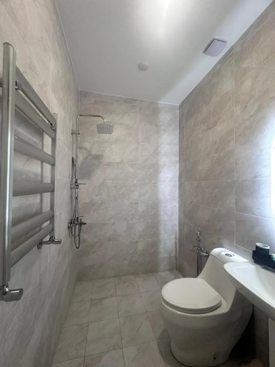 Bathroom in Royal Meridien Hotel