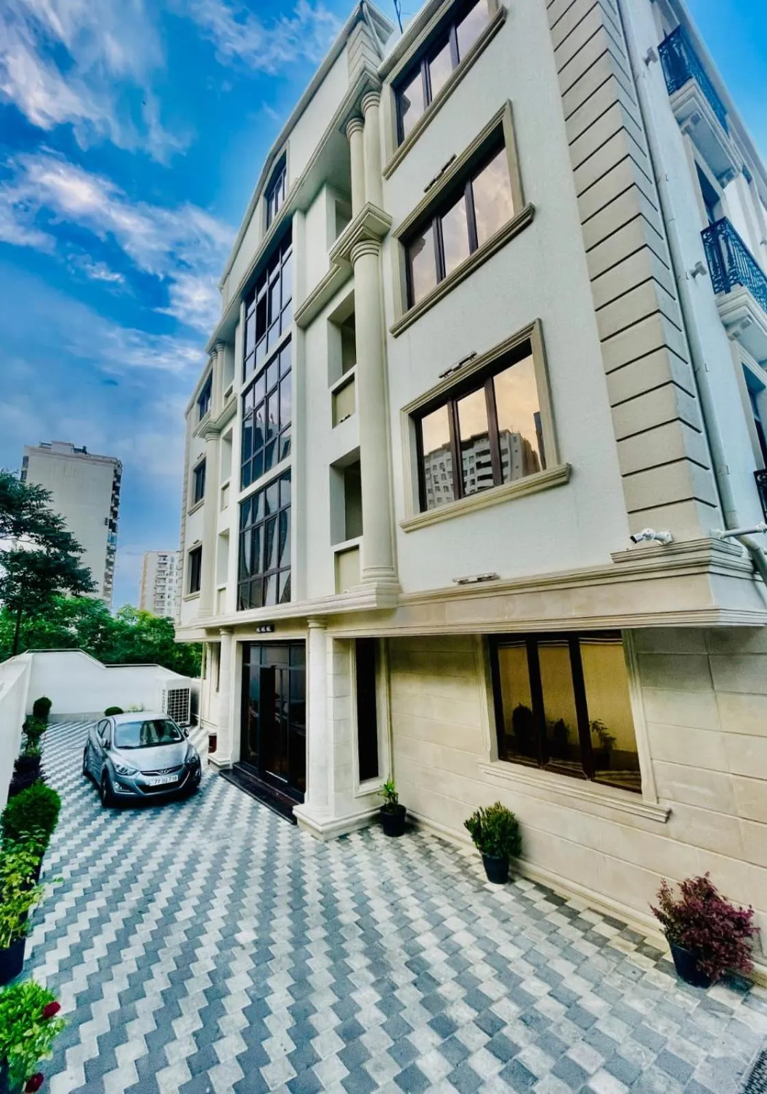 Property building in Royal Meridien Hotel