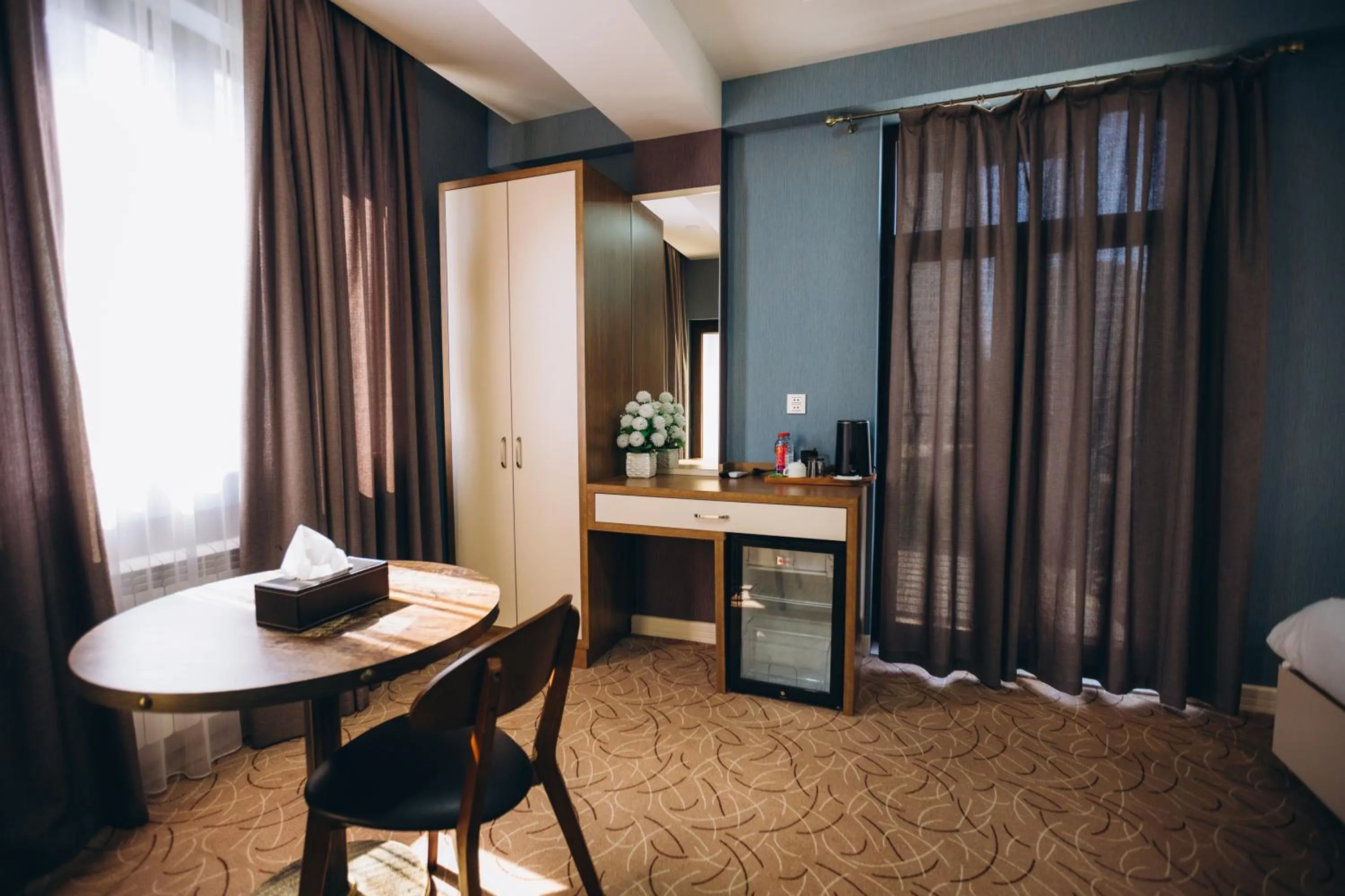 Seating area in Royal Meridien Hotel