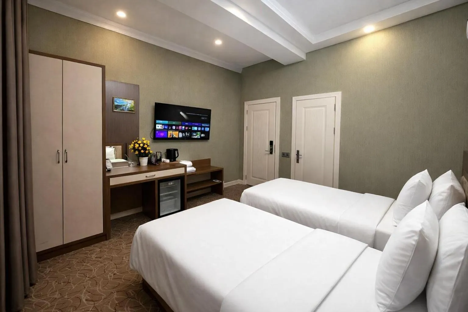 Bed in Royal Meridien Hotel