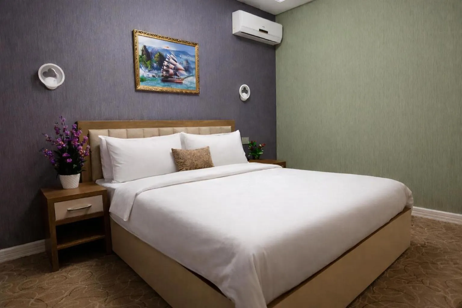 Bed in Royal Meridien Hotel