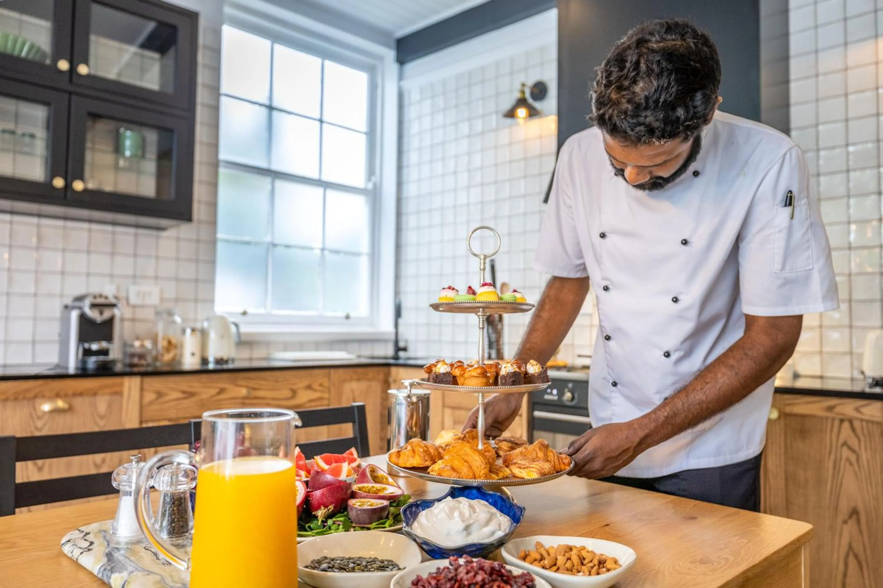 Kitchen or kitchenette in Cape Cadogan Boutique Hotel