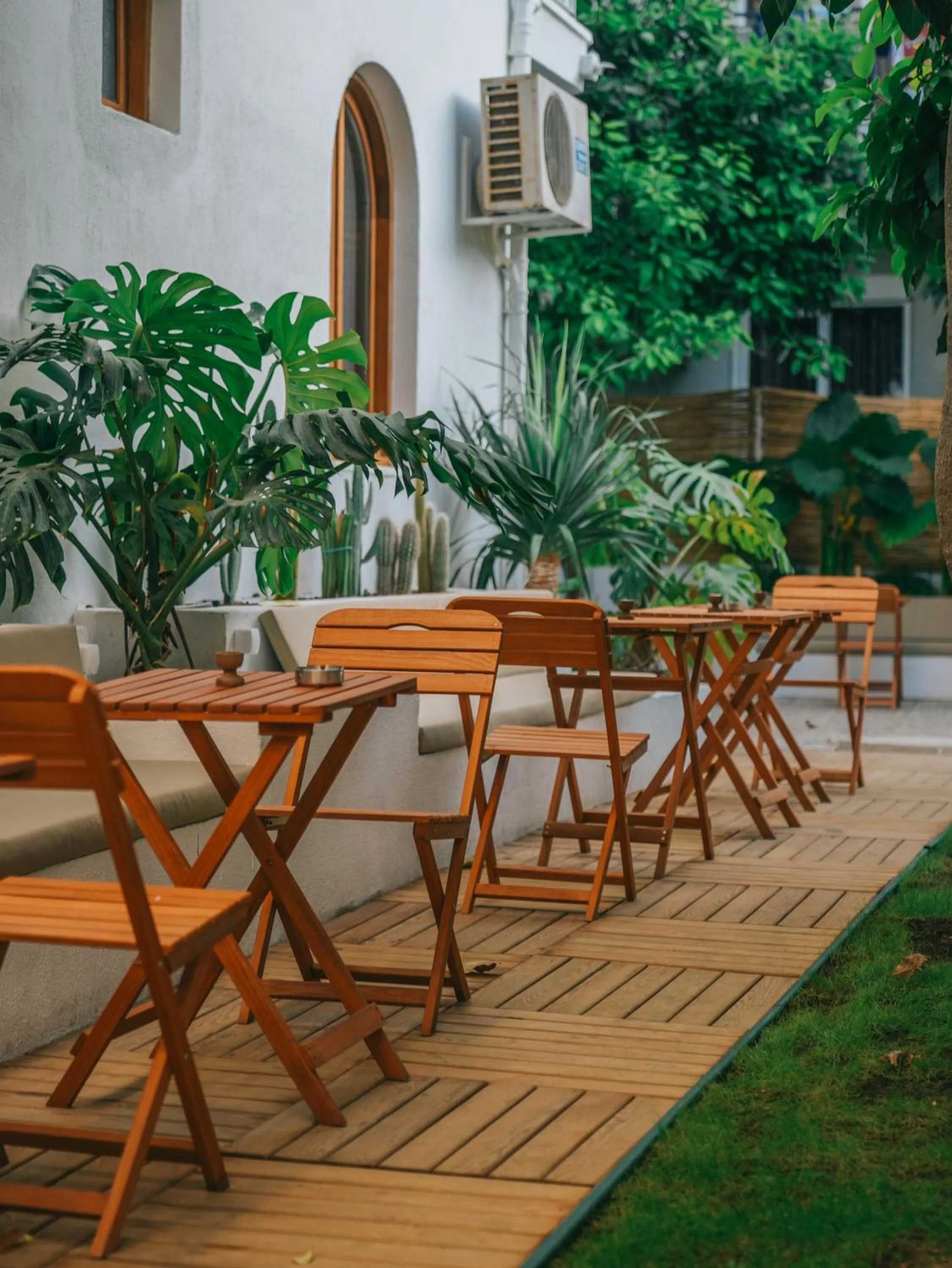 Garden in Nephos Beach Hotel