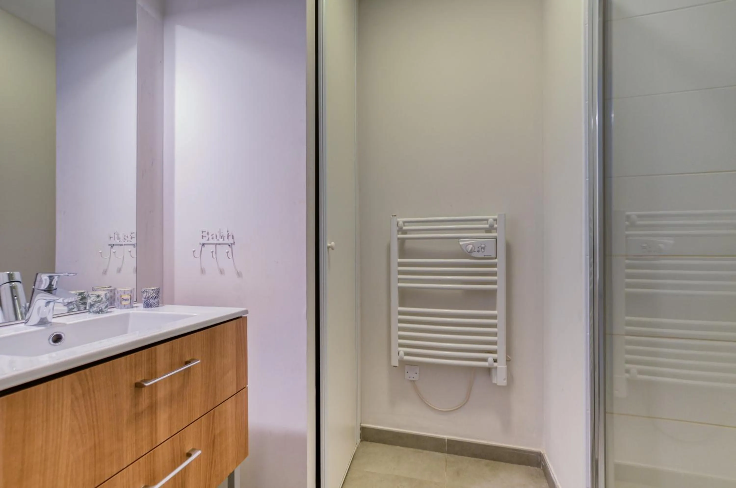 Bathroom in Evancy Etoile de Mer