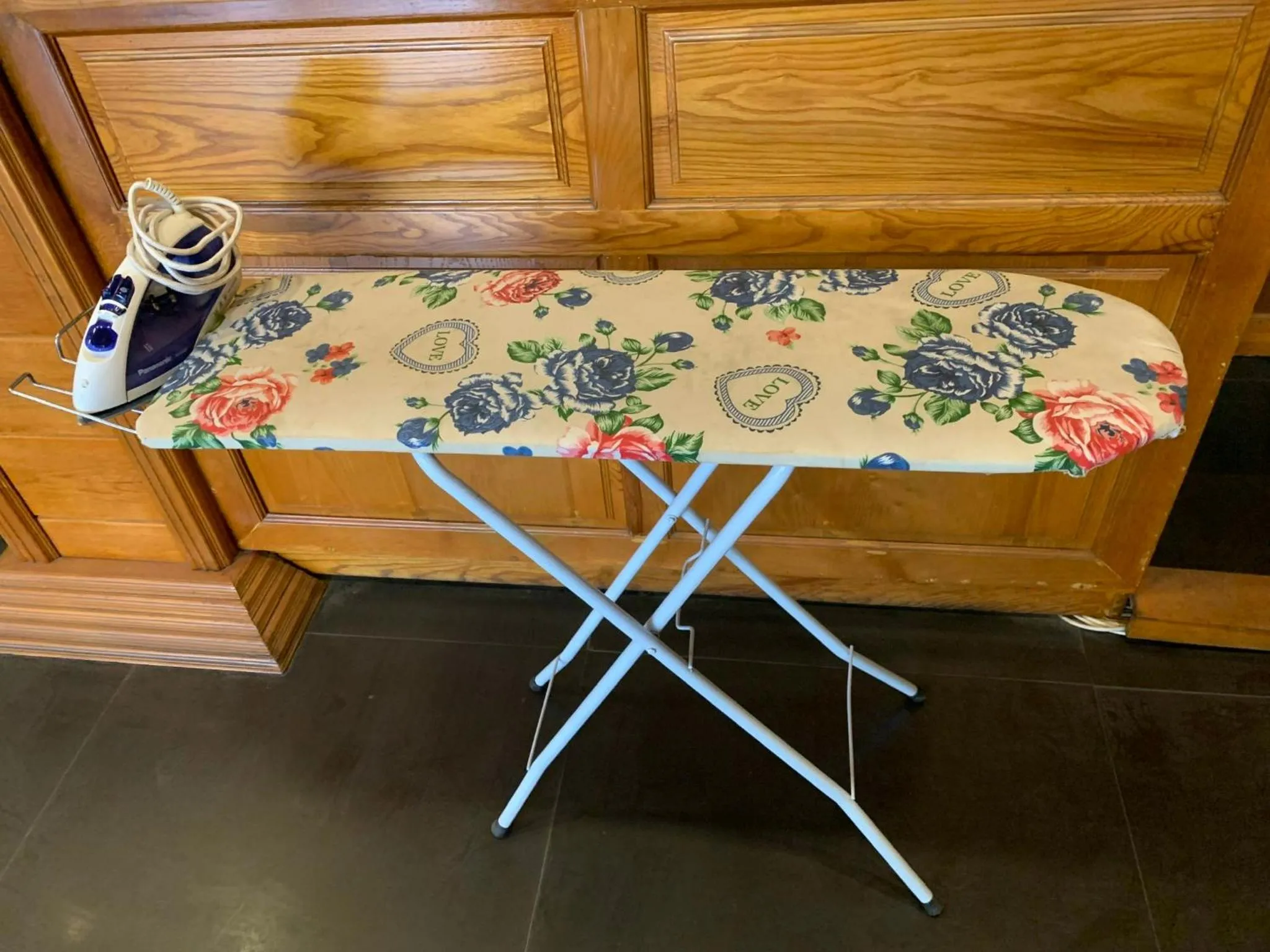 flat iron in Ha Long hotel