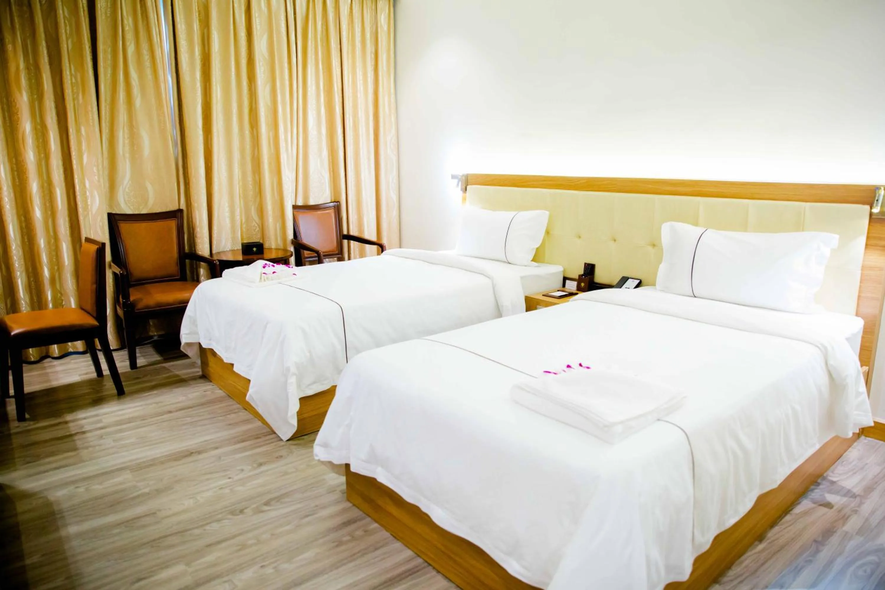 Bedroom, Bed in Le President Hotel