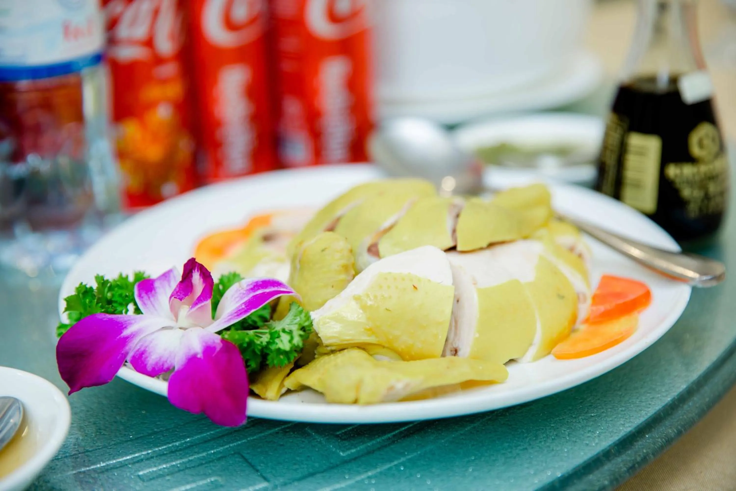 Restaurant/places to eat in Le President Hotel