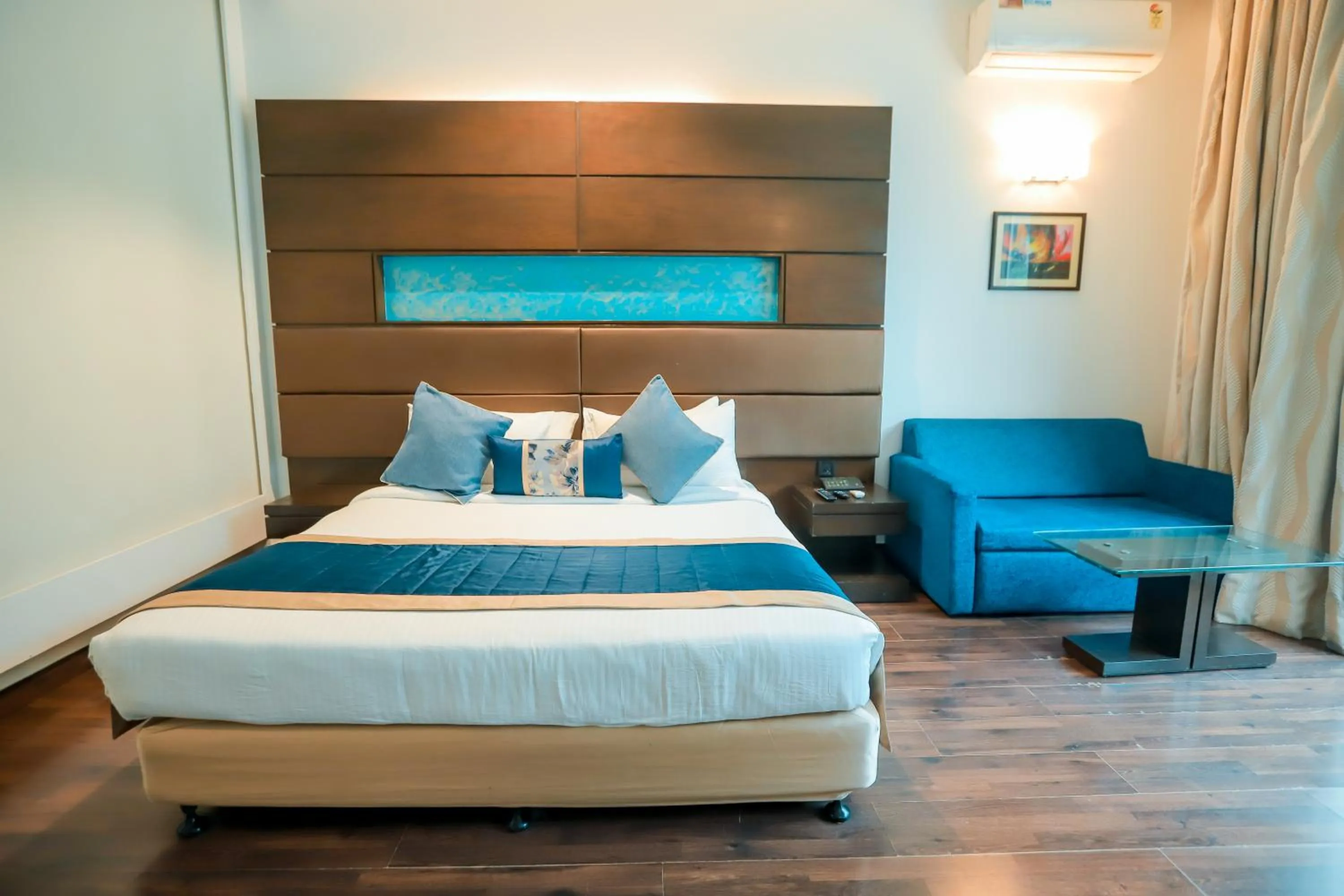 Bedroom, Bed in Bel-La Monde Hotel Chhattarpur South Delhi