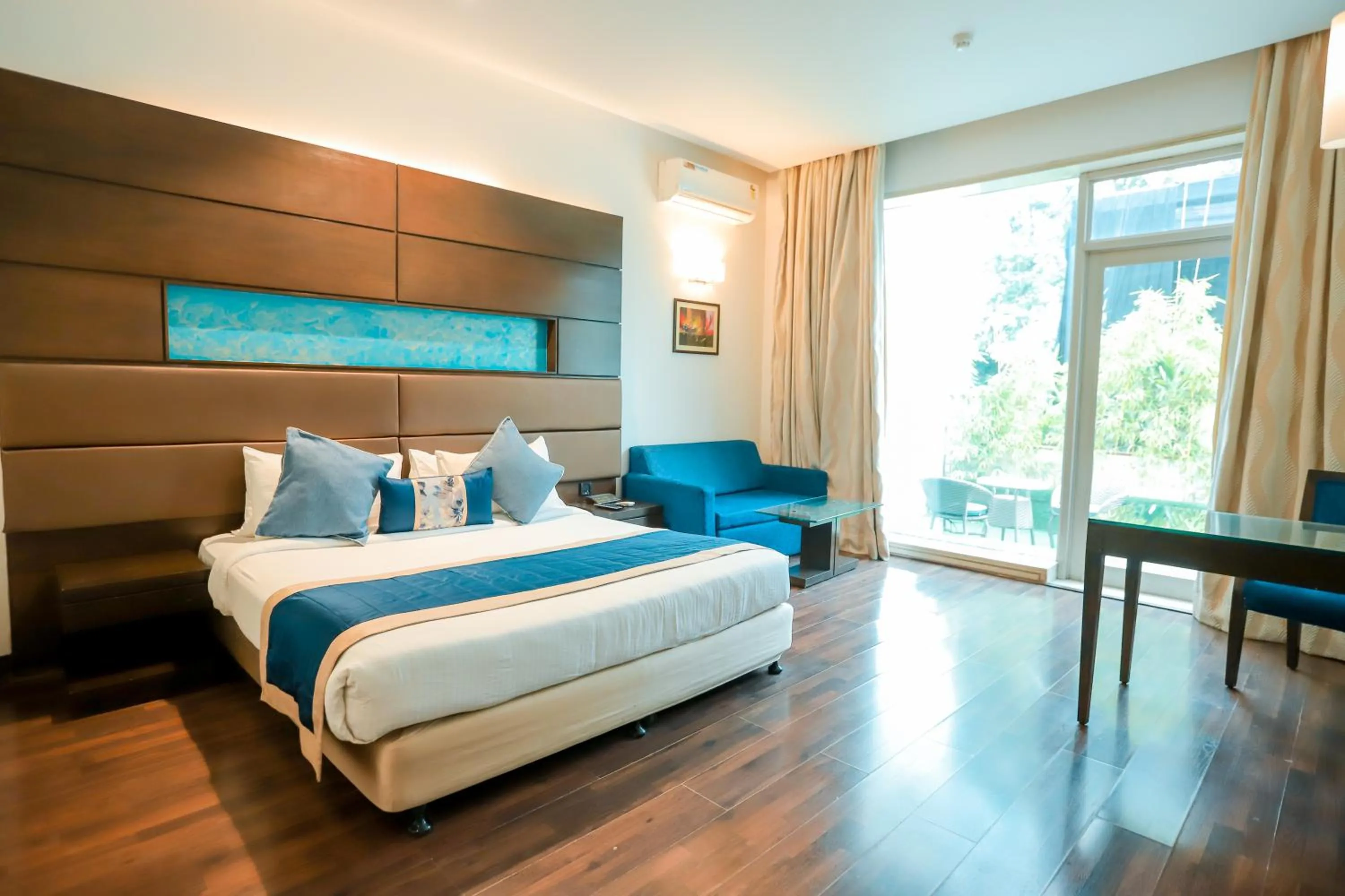 Bedroom, Bed in Bel-La Monde Hotel Chhattarpur South Delhi