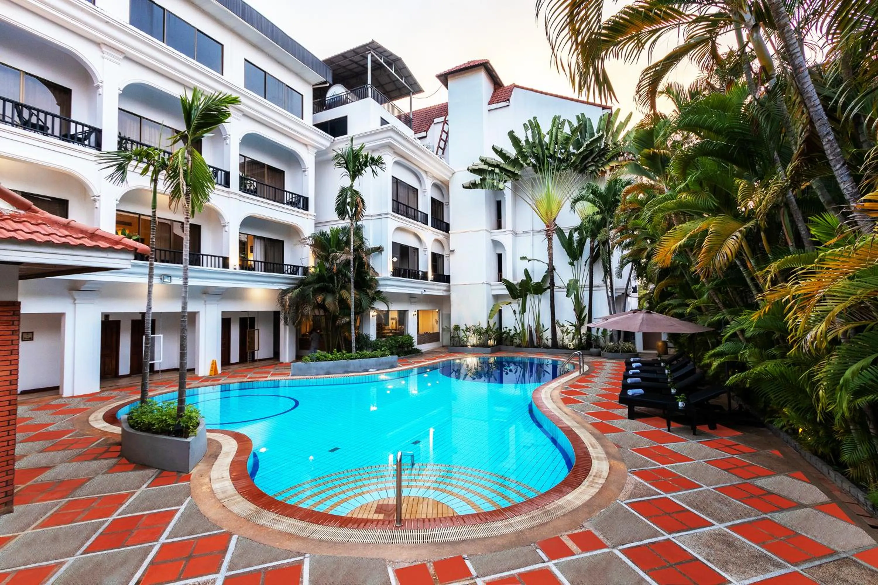 Swimming pool in YASODHARAPURA Residence
