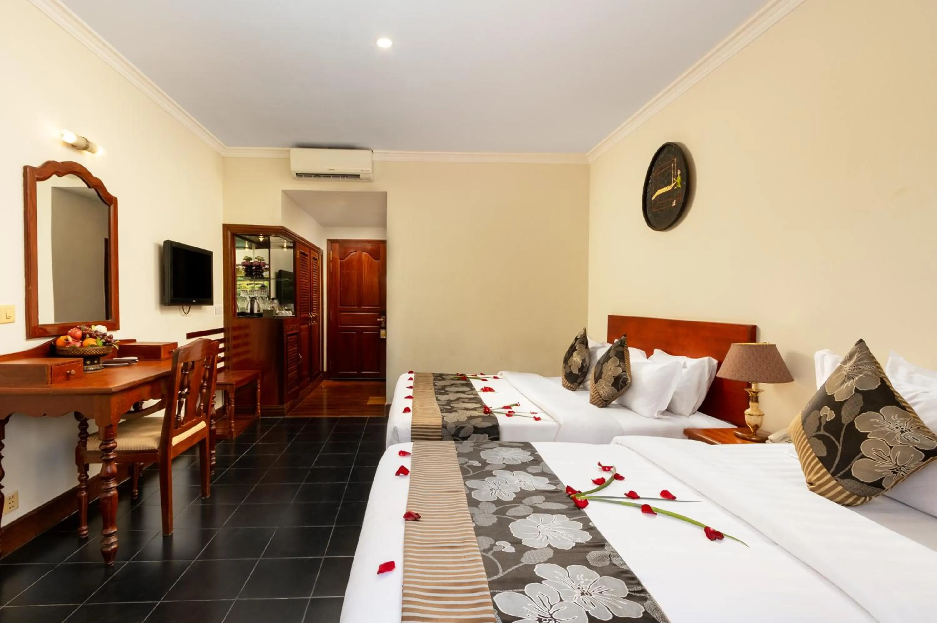 Bedroom, Bed in YASODHARAPURA Residence