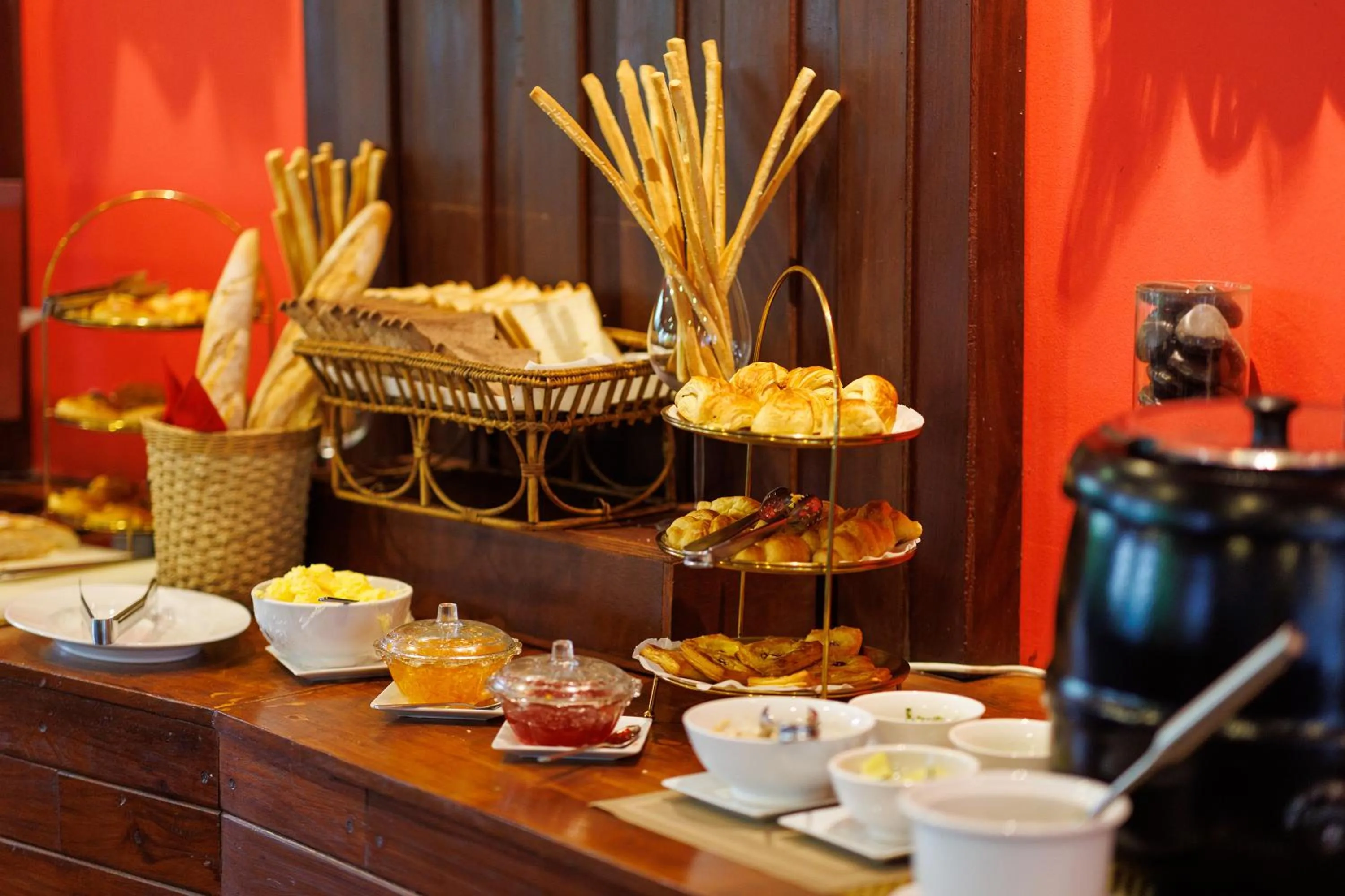 Buffet breakfast in YASODHARAPURA Residence